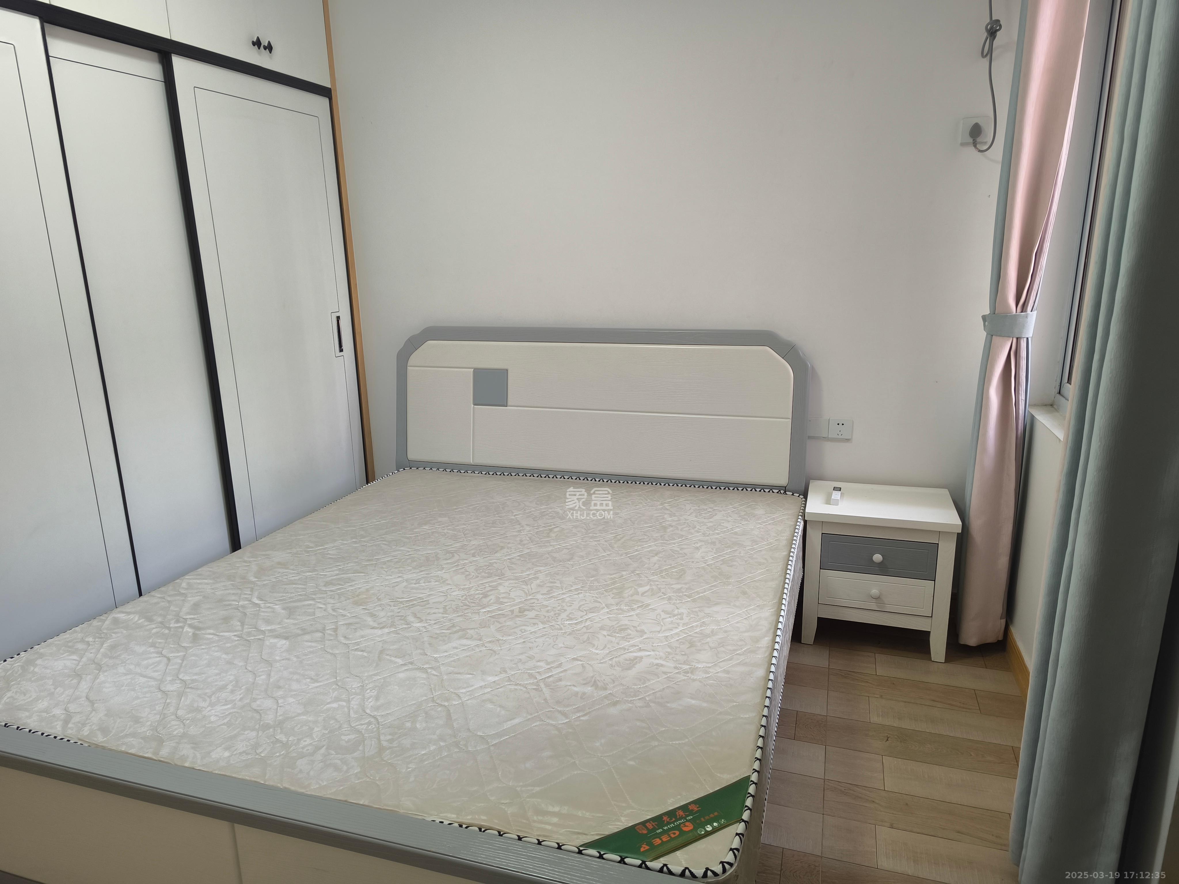 和沁园  2室1厅1卫   2300.00元/月室内图