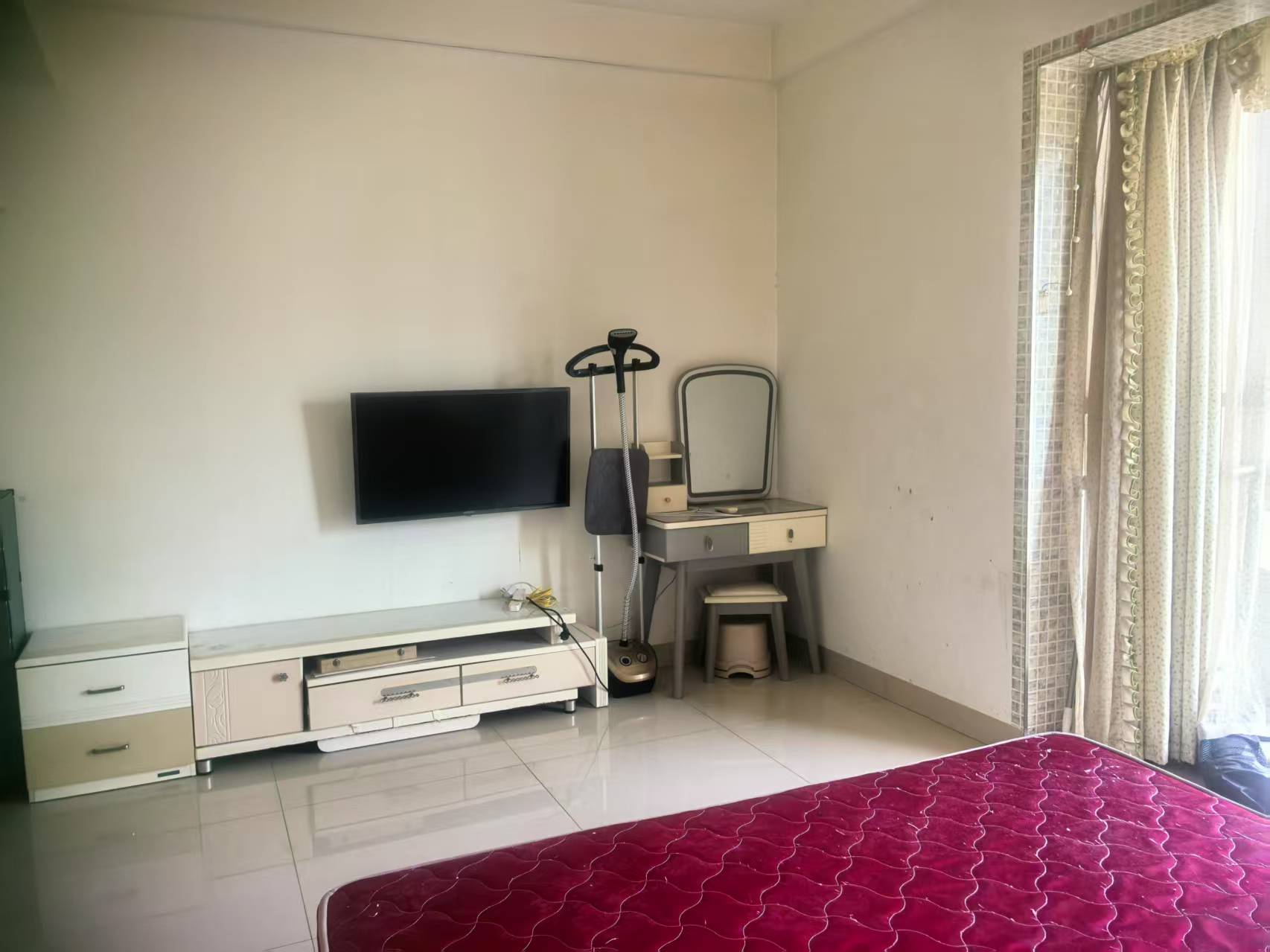 世纪嘉苑  1室1厅1卫    1300.0元/月 世纪嘉苑  1室1厅1卫    1300.0元/月