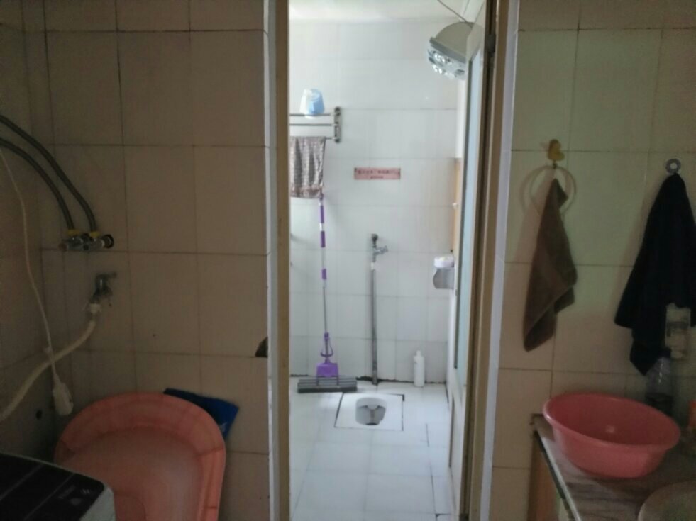 地税局宿舍(南庄坪) 3室2厅2卫 1100.0元/月 地税局宿舍(南庄坪) 3室2厅2卫 1100.0元/月室内图