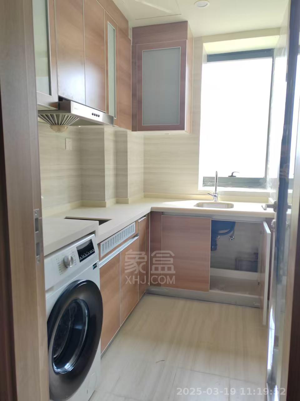 恒大华府 1室1厅1卫 1500.0元/月 恒大华府 1室1厅1卫 1500.0元/月室内图