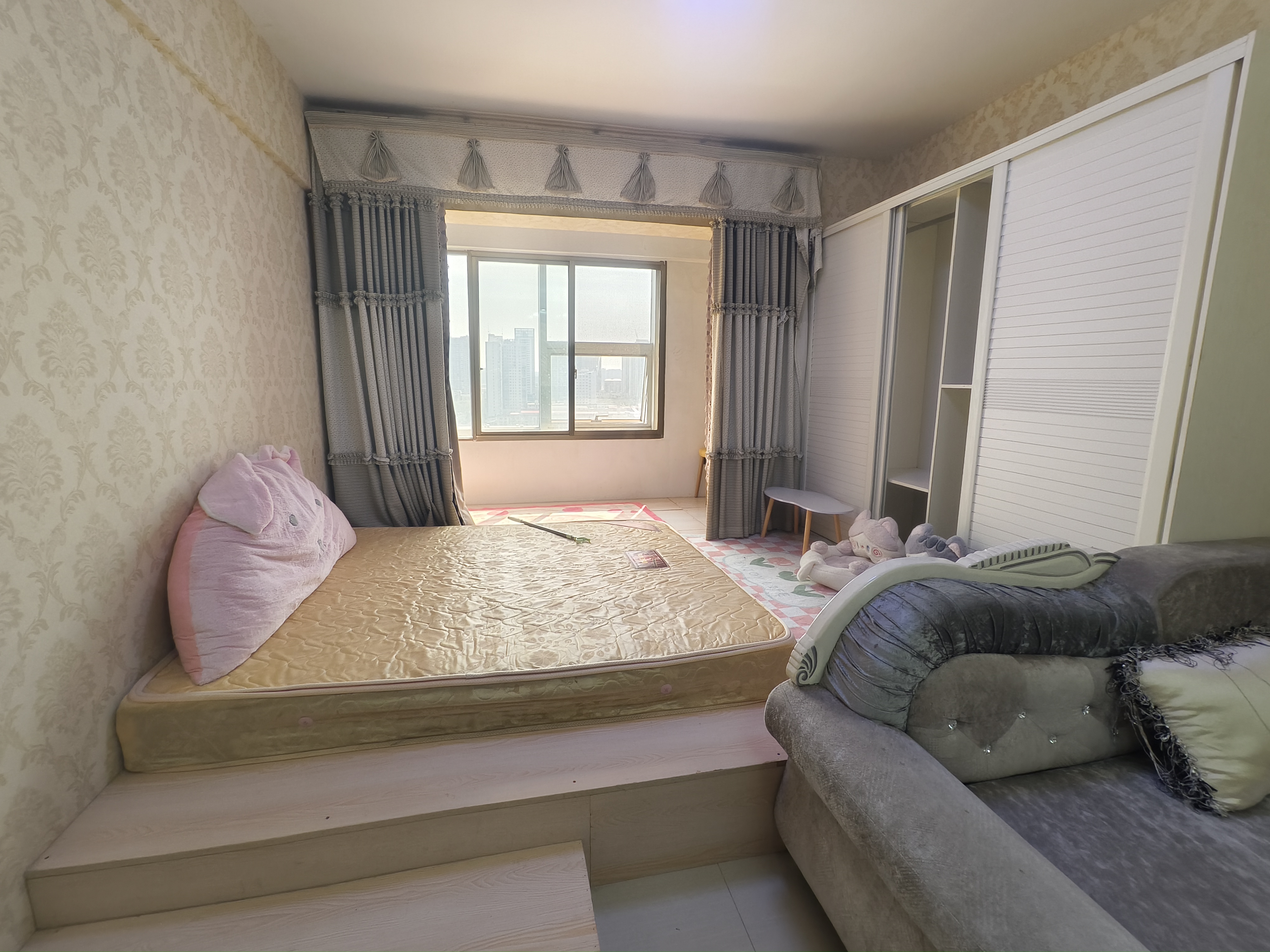 财智公馆大厦(瑞士国际酒店) 1室1厅0卫 1000.0元/月 财智公馆大厦(瑞士国际酒店) 1室1厅0卫 1000.0元/月室内图