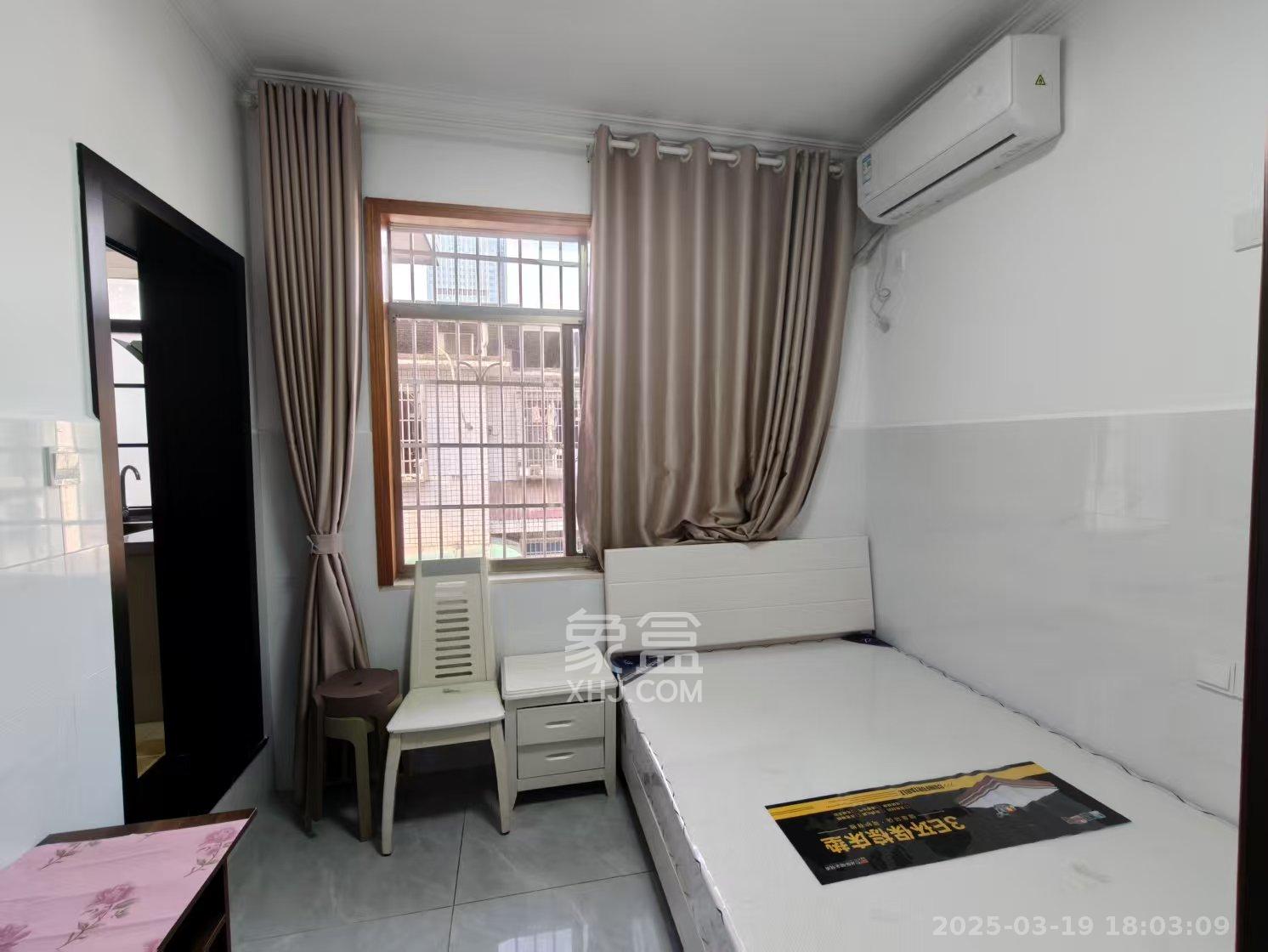 新合四村 1室0厅1卫 1250.0元/月 新合四村 1室0厅1卫 1250.0元/月室内图