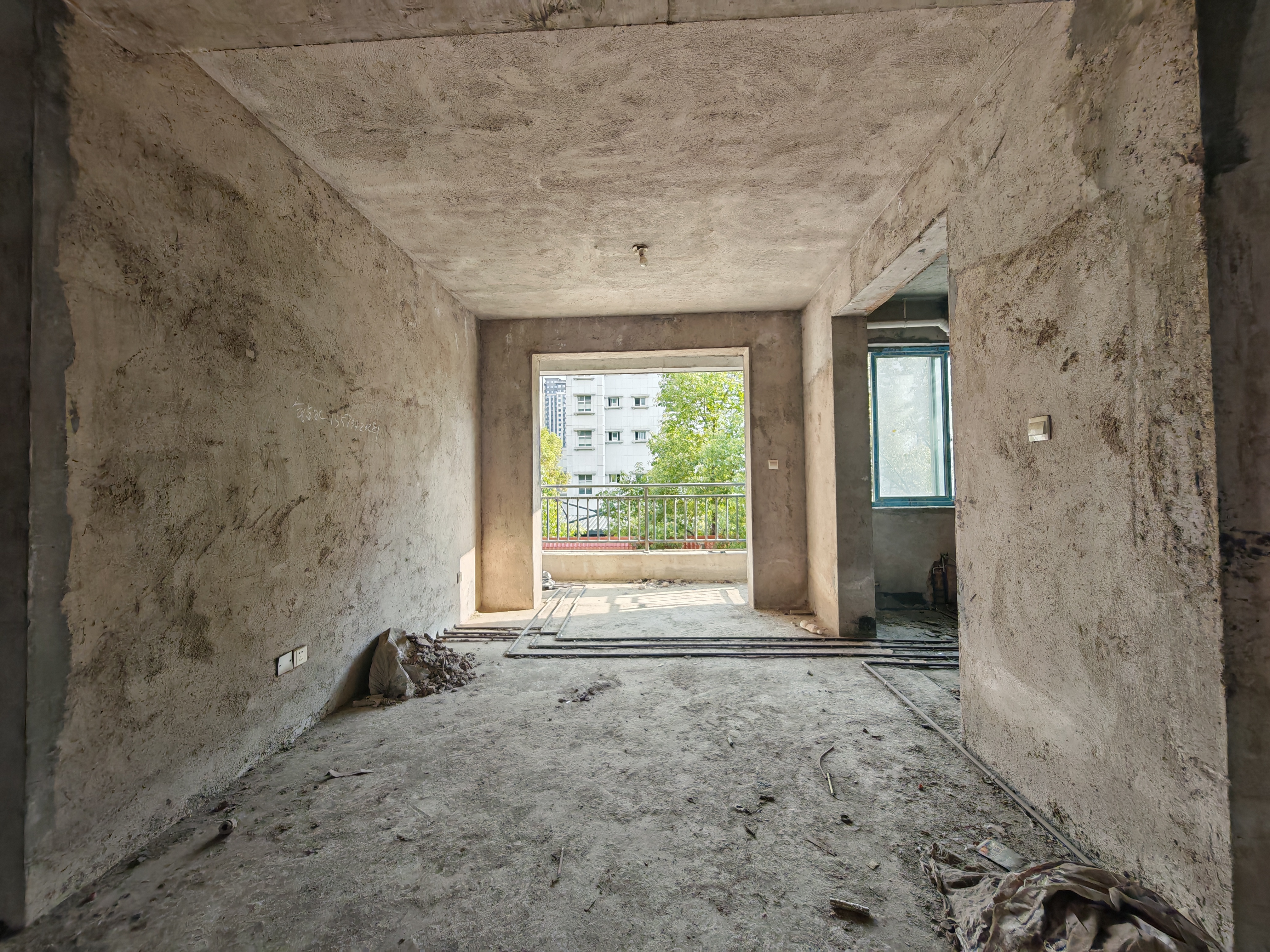 山城上品 4室2厅2卫 70.8万 山城上品 4室2厅2卫 70.8万客厅