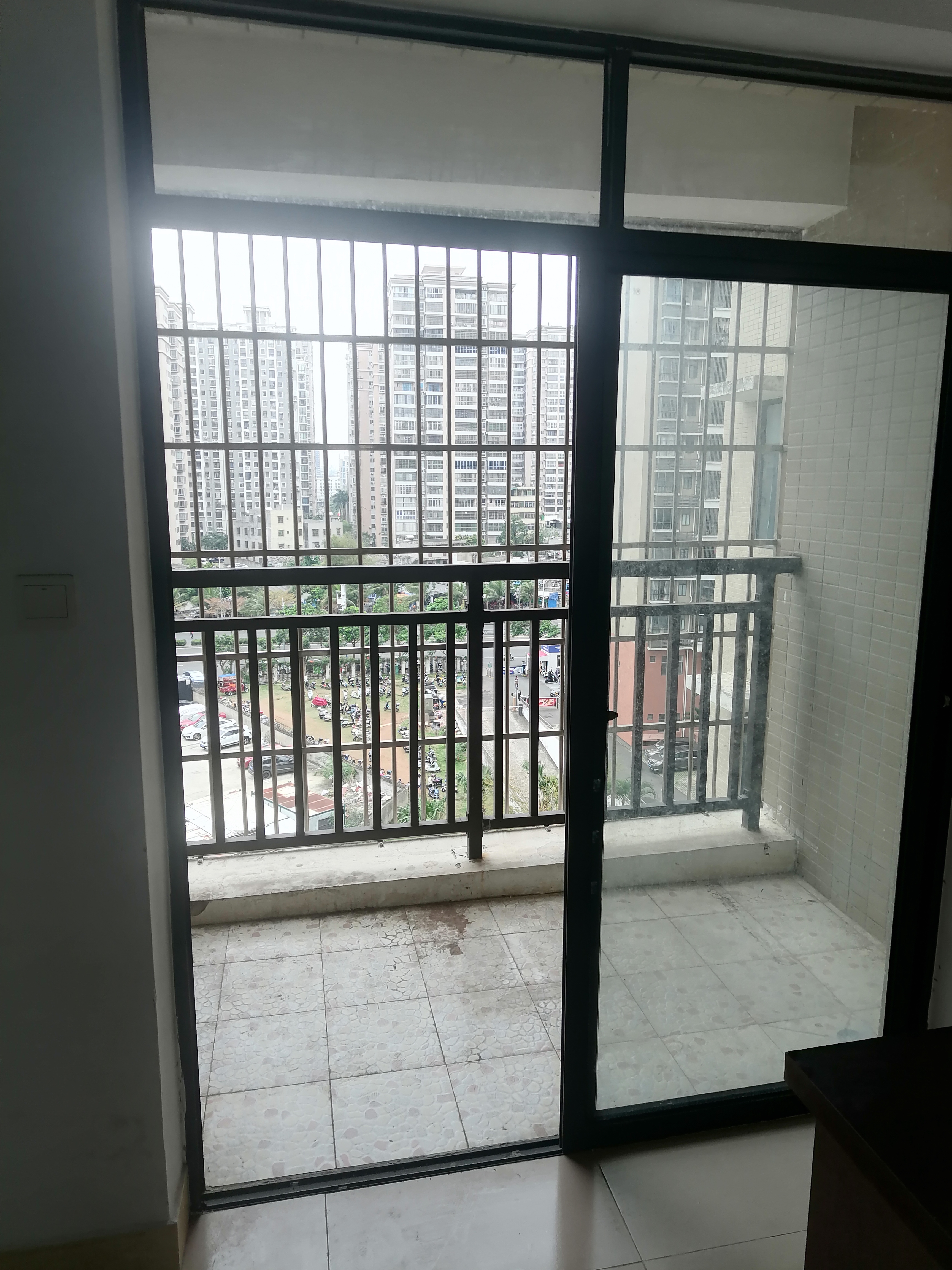 红城湖延长线(别名:滨江华庭) 3室2厅2卫 2300.0元/月 红城湖延长线(别名:滨江华庭) 3室2厅2卫 2300.0元/月室内图