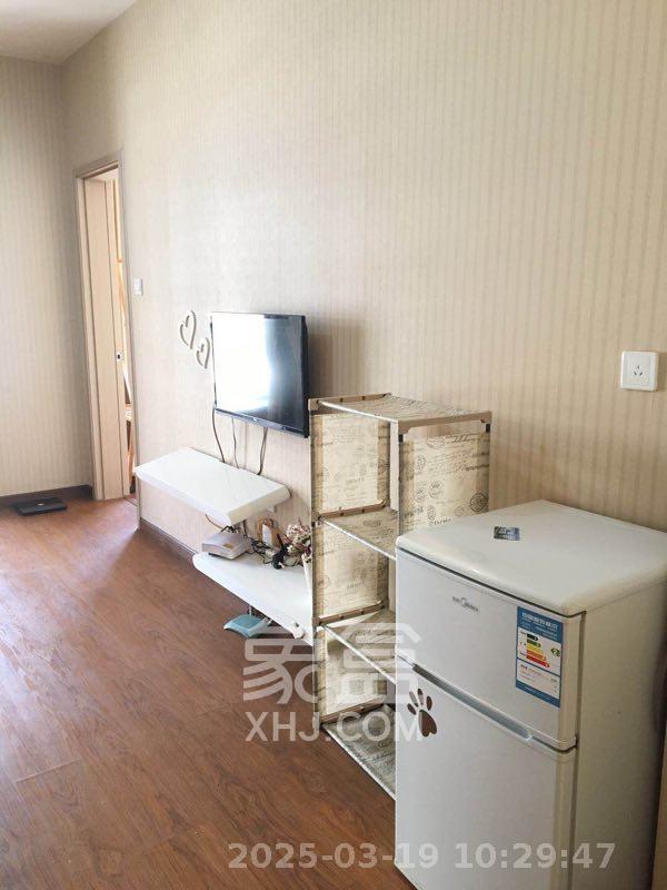 花漾年华(桂花园) 1室1厅1卫 1300.0元/月 花漾年华(桂花园) 1室1厅1卫 1300.0元/月室内图