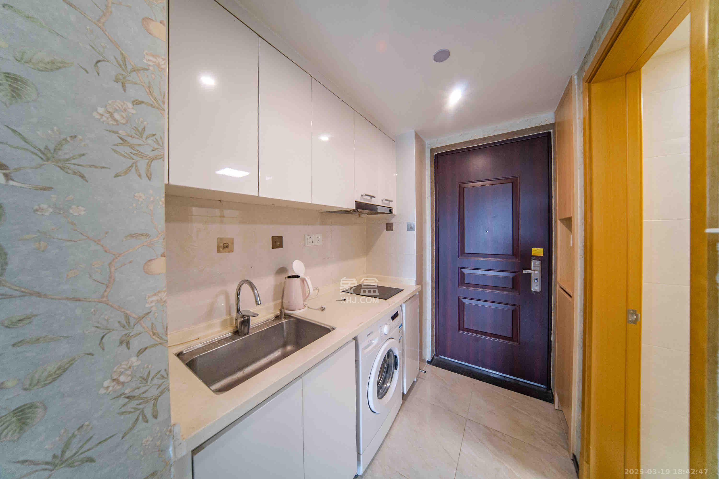 中海国际二期 1室1厅1卫 1300.0元/月 中海国际二期 1室1厅1卫 1300.0元/月室内图