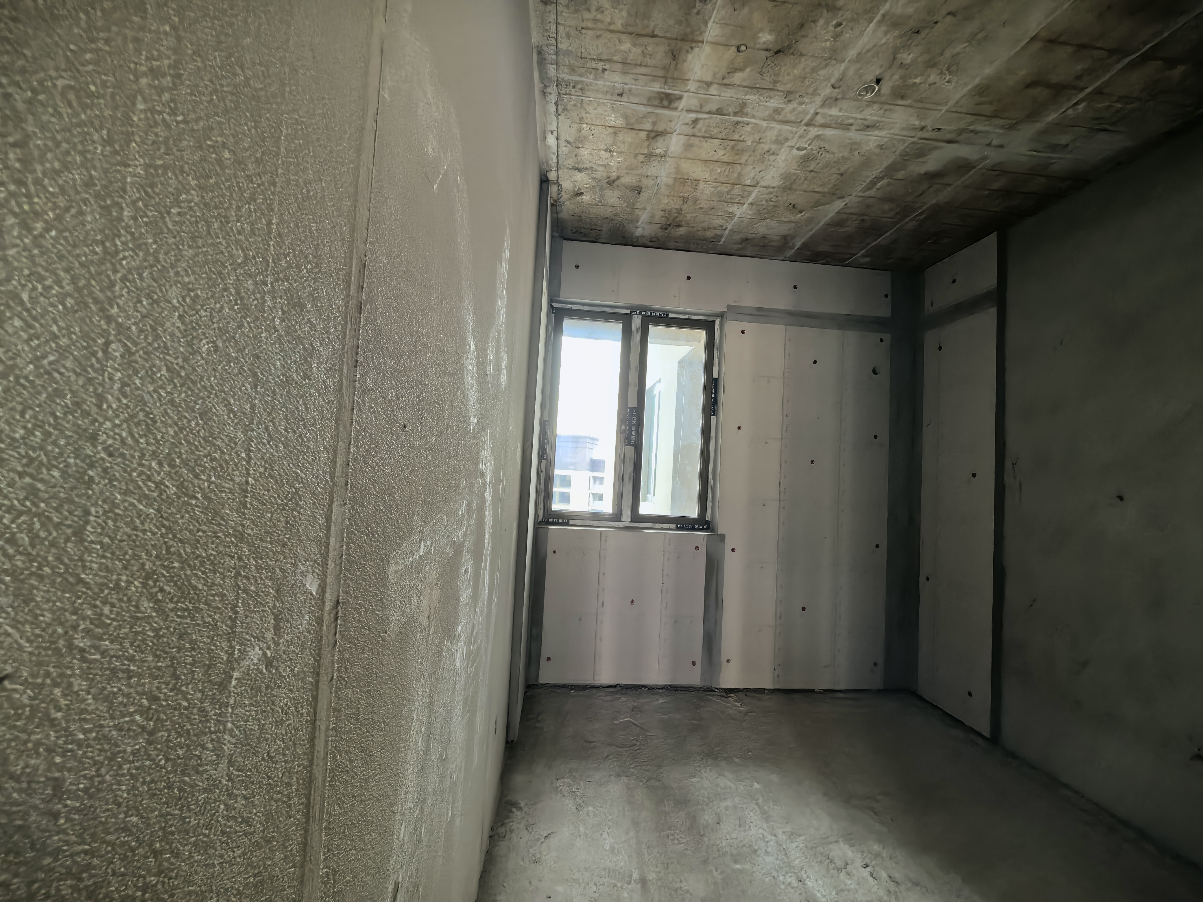 吾悦广场 4室2厅2卫 69.8万 吾悦广场 4室2厅2卫 69.8万客厅