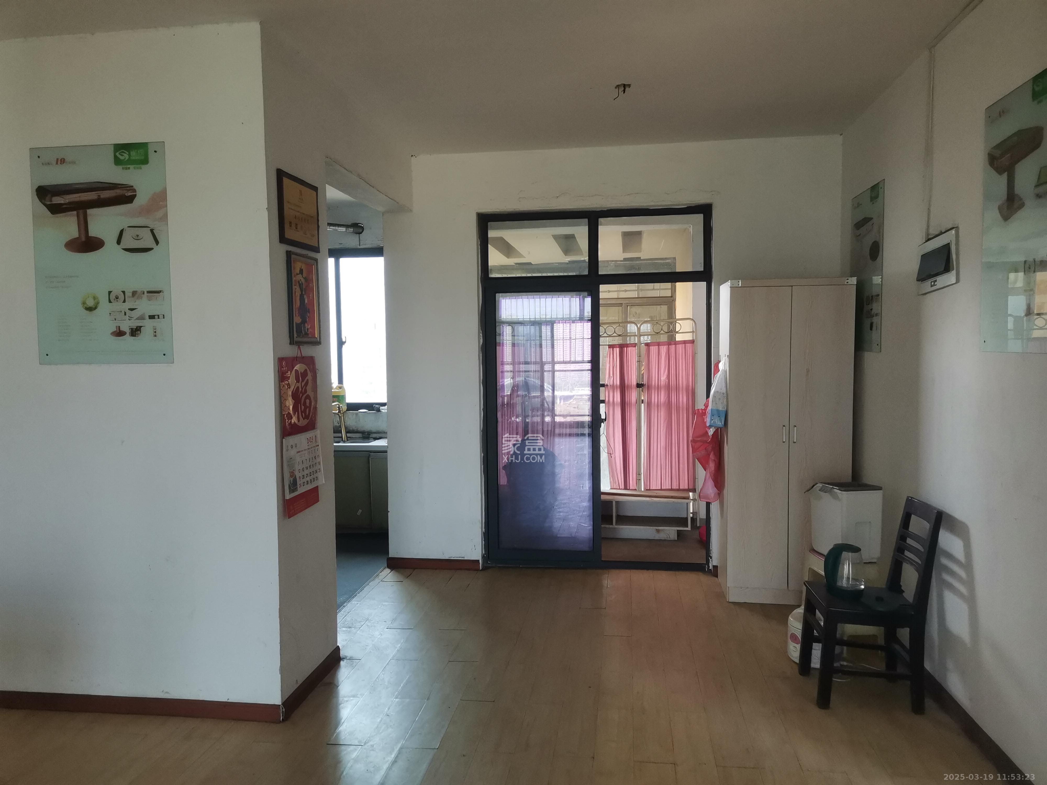 江河东澜湾 4室2厅2卫 3200.0元/月 江河东澜湾 4室2厅2卫 3200.0元/月室内图