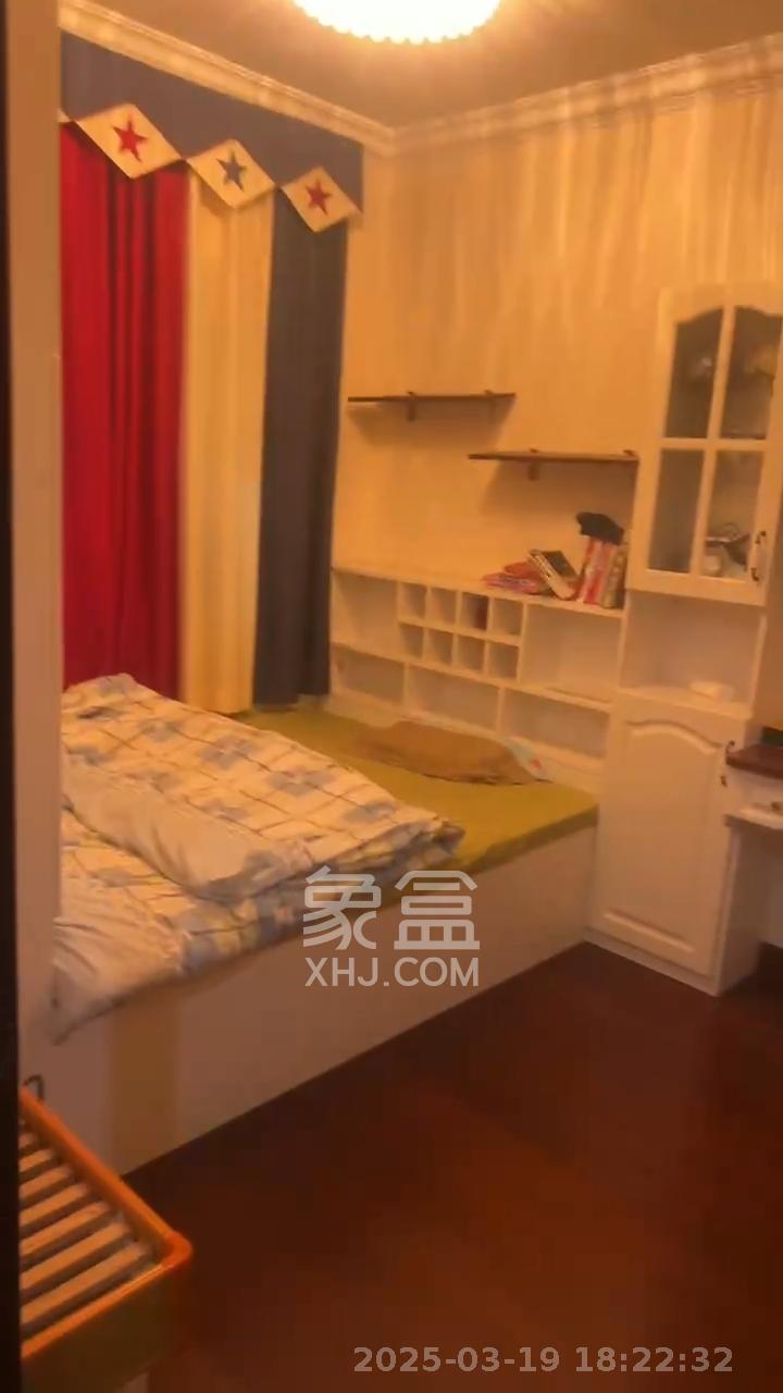 恒大翡翠华庭 3室2厅2卫 3200.0元/月 恒大翡翠华庭 3室2厅2卫 3200.0元/月室内图