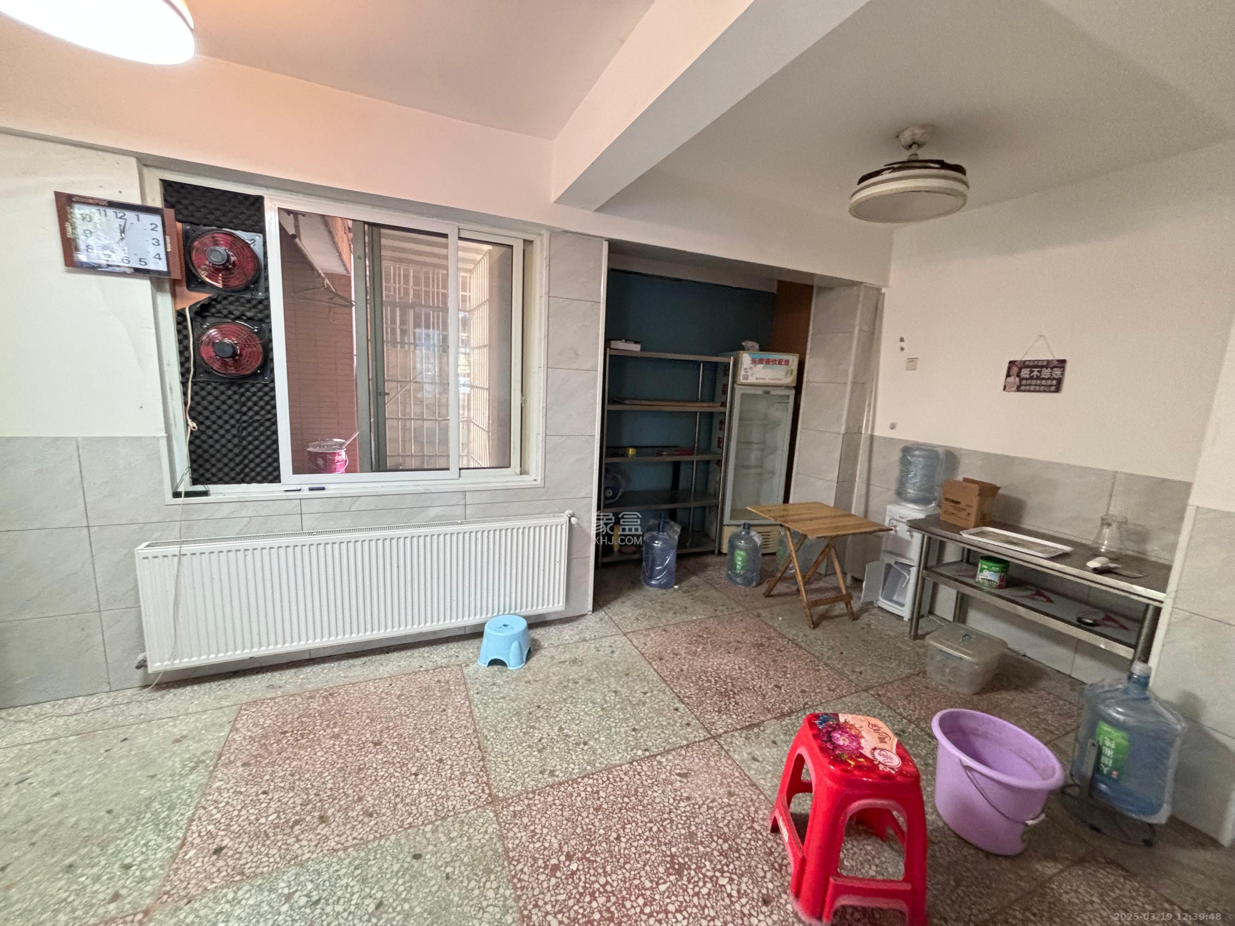 和润园一、二期 2室1厅1卫 2800.0元/月 和润园一、二期 2室1厅1卫 2800.0元/月室内图