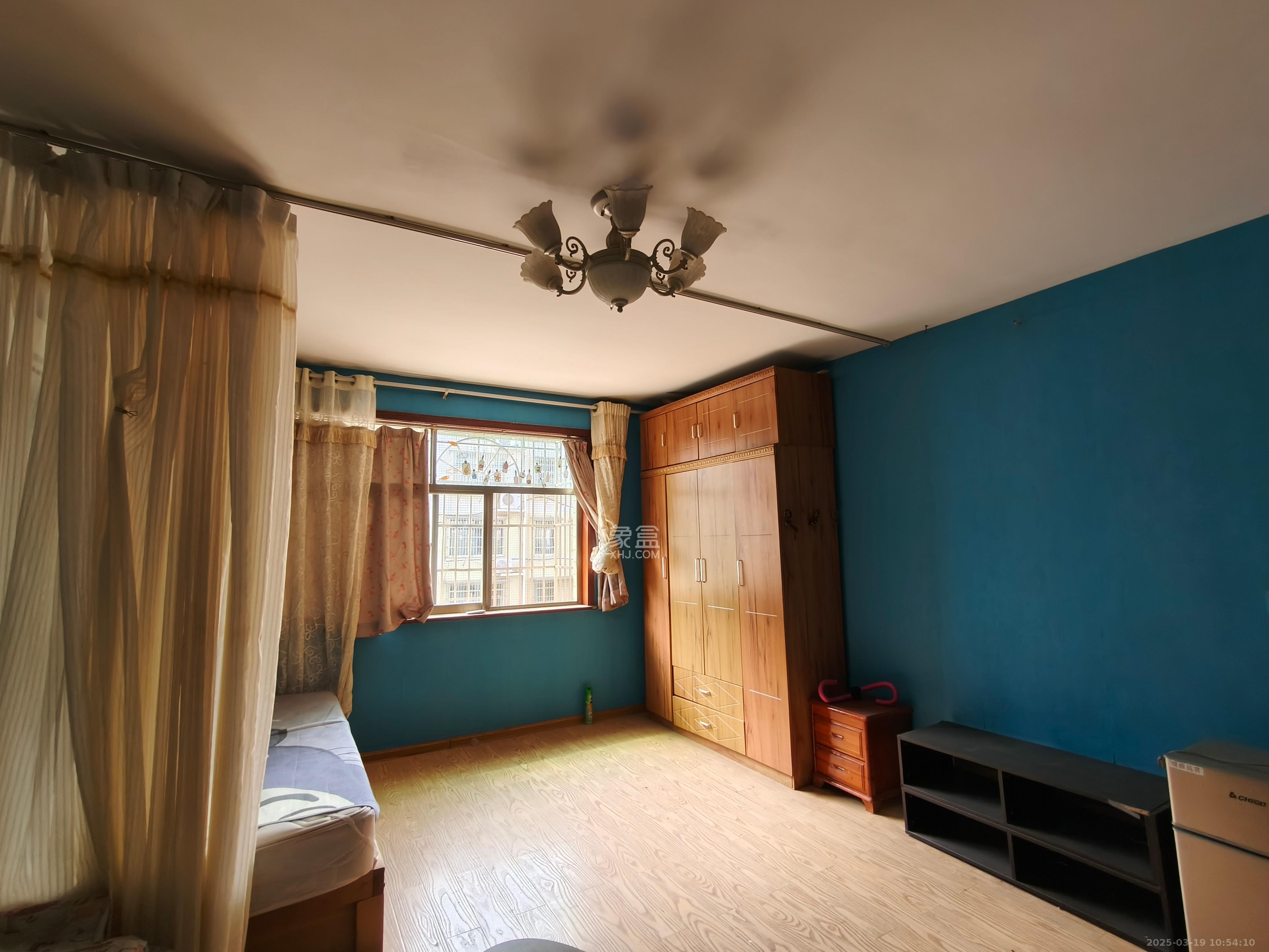 三和家园 1室1厅1卫 1300.0元/月 三和家园 1室1厅1卫 1300.0元/月室内图