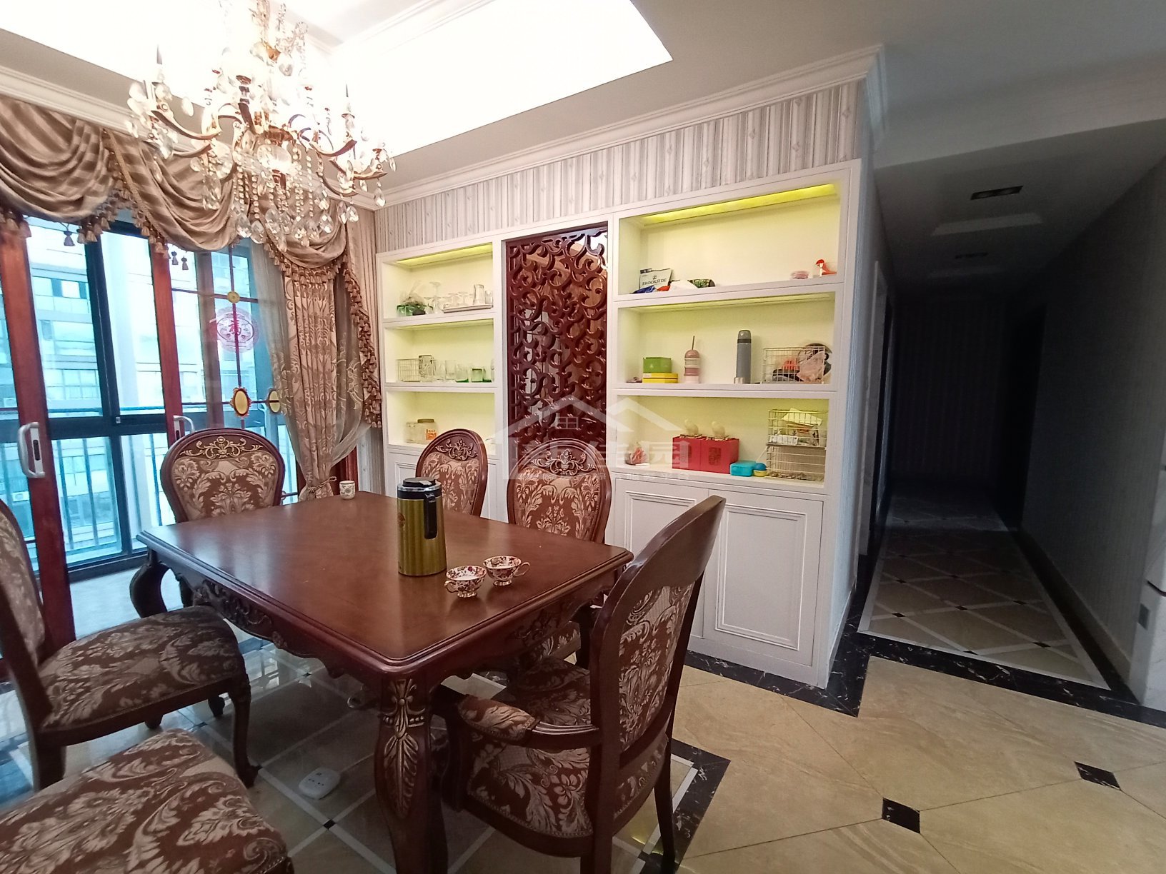 鑫成君泰 4室2厅2卫 3000.0元/月 鑫成君泰 4室2厅2卫 3000.0元/月室内图