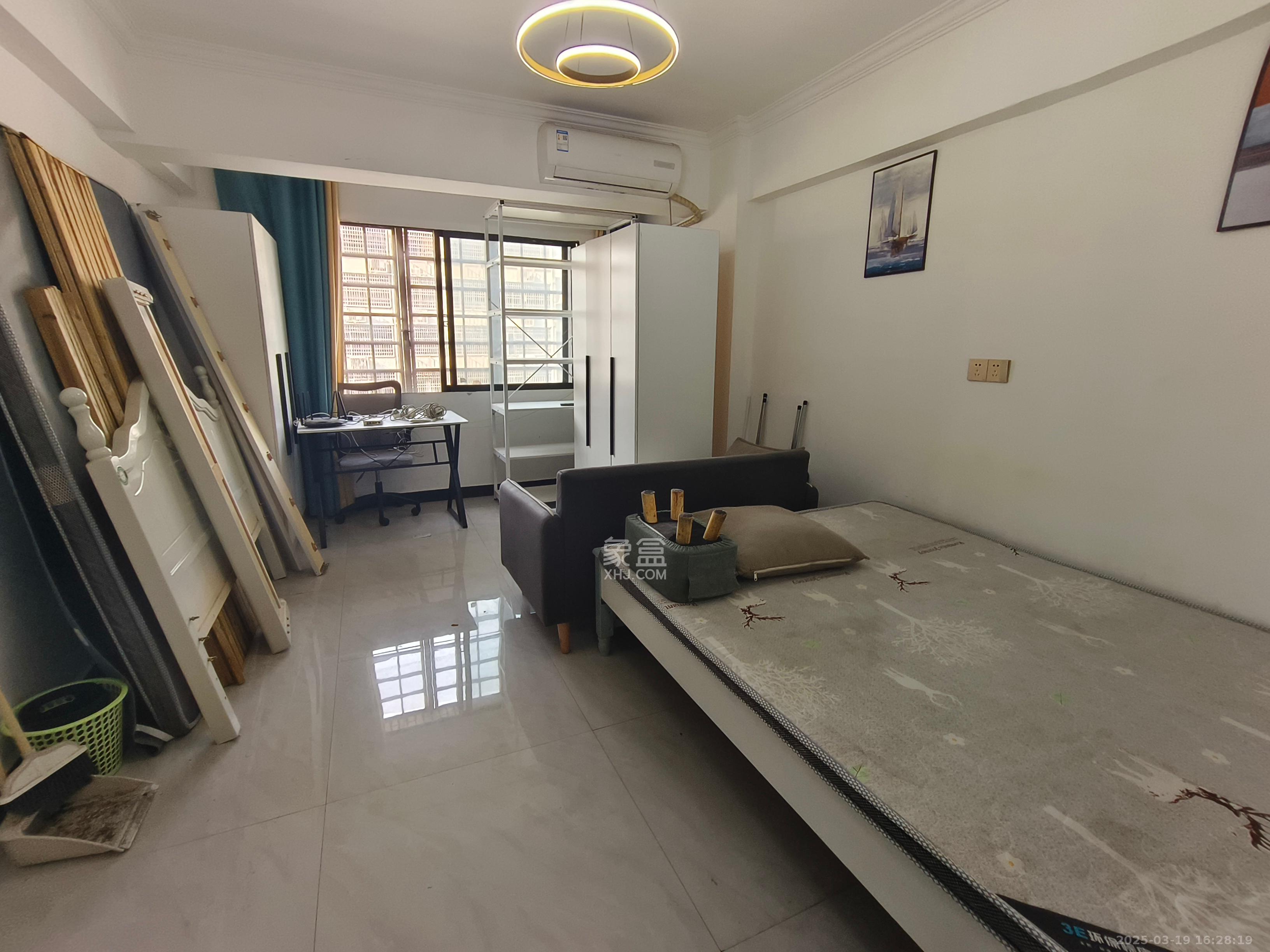 芙蓉大厦 1室1厅1卫 1900.0元/月 芙蓉大厦 1室1厅1卫 1900.0元/月室内图