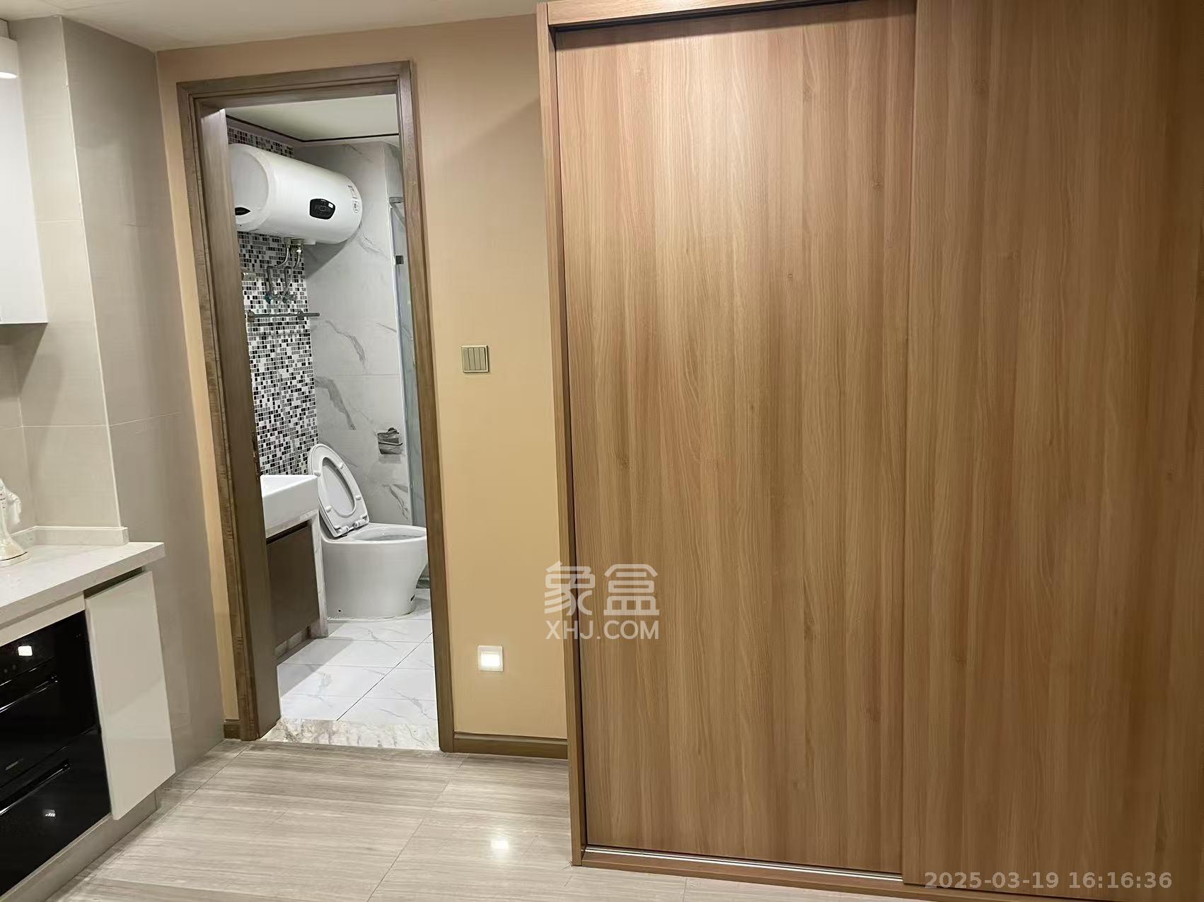 恒大誉府(融誉商业中心) 1室1厅1卫 2000.0元/月 恒大誉府(融誉商业中心) 1室1厅1卫 2000.0元/月室内图