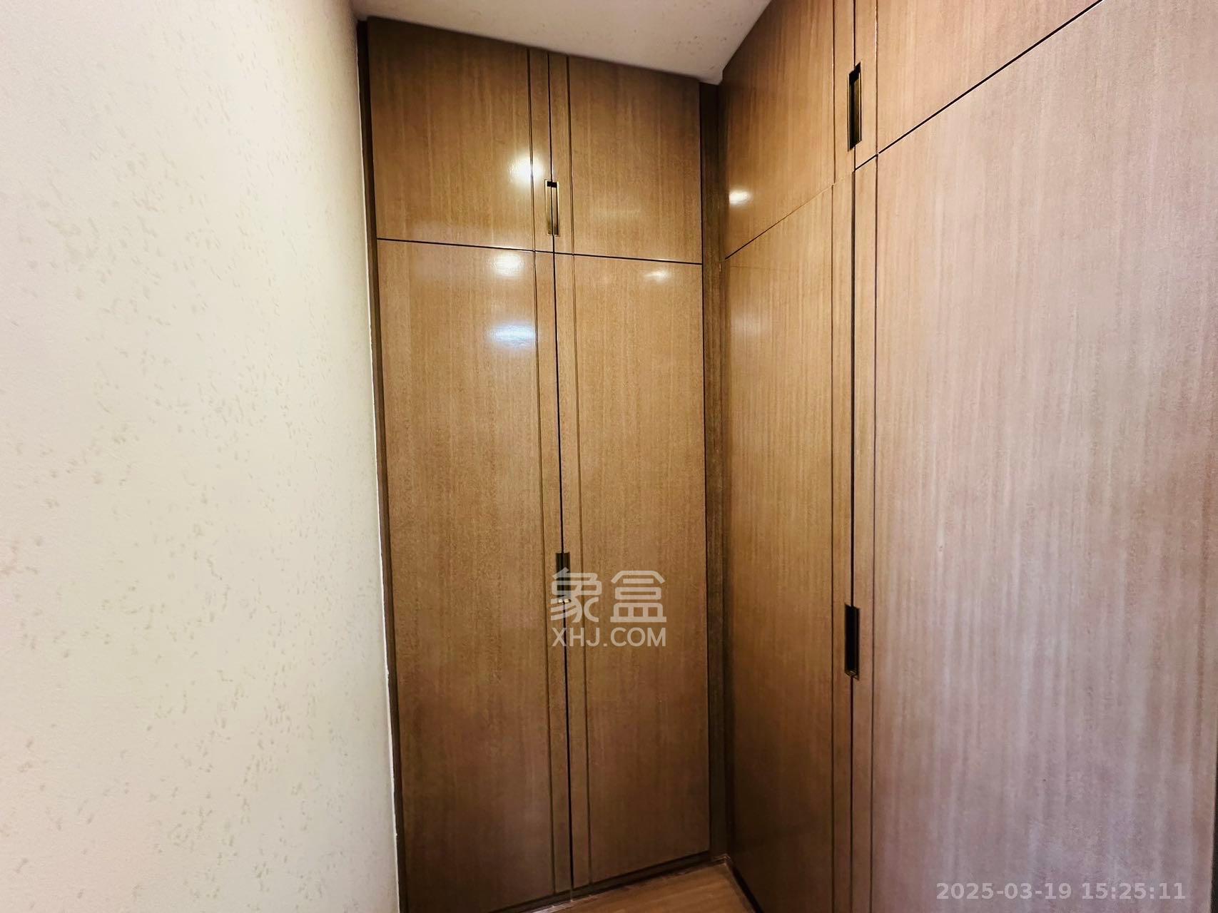 梅溪湖金茂湾  4室2厅2卫   4600.00元/月室内图