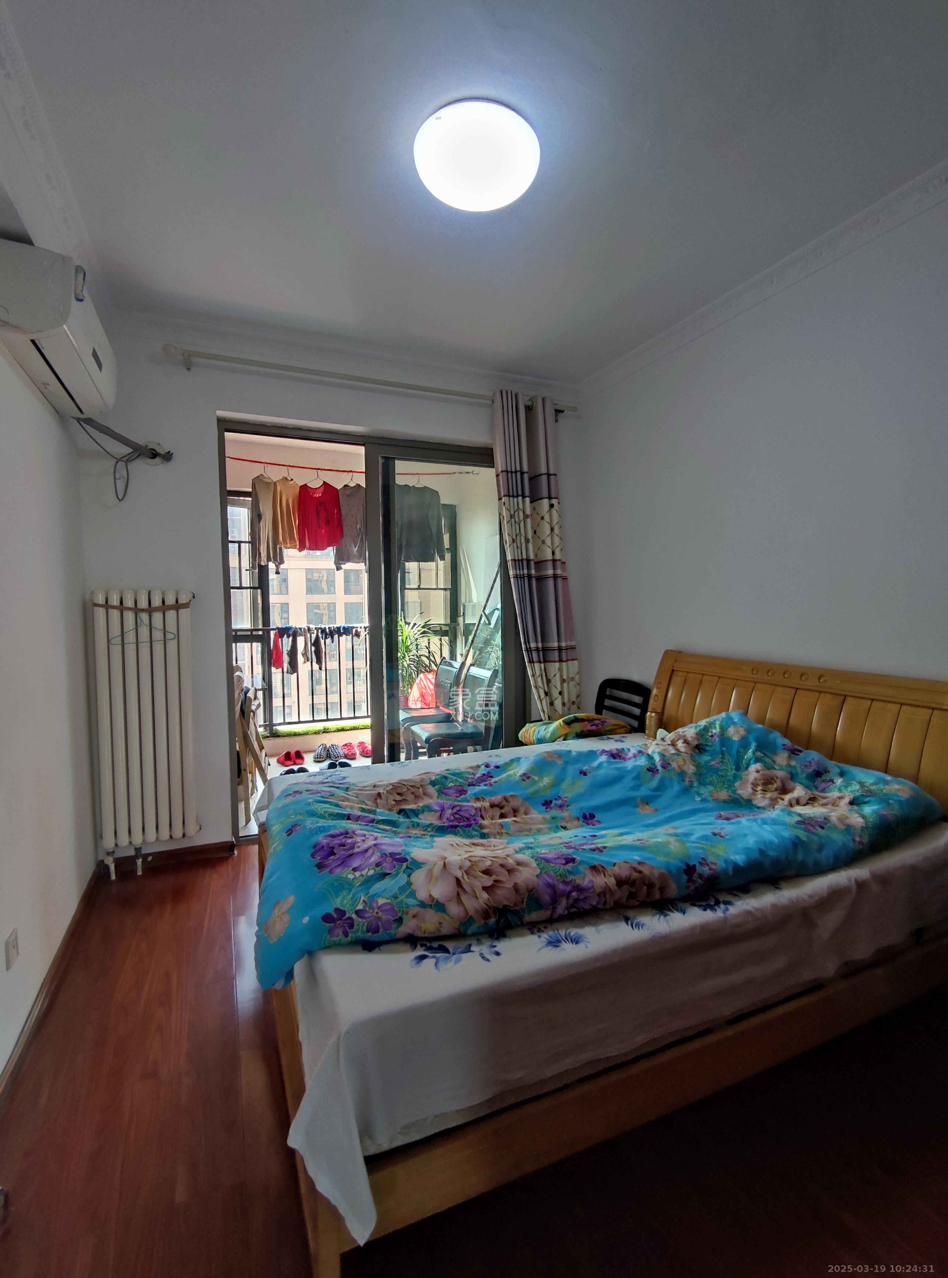 怡海星城 1室0厅0卫 2200.0元/月 怡海星城 1室0厅0卫 2200.0元/月室内图