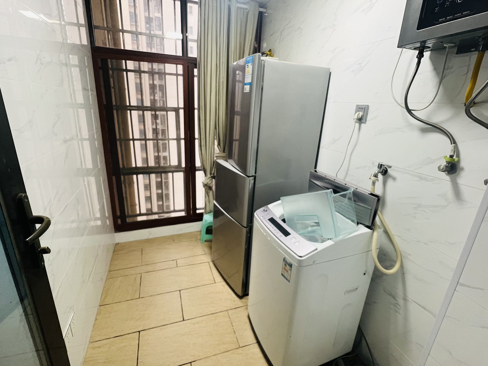 碧桂园 3室2厅1卫 1600.0元/月 碧桂园 3室2厅1卫 1600.0元/月室内图