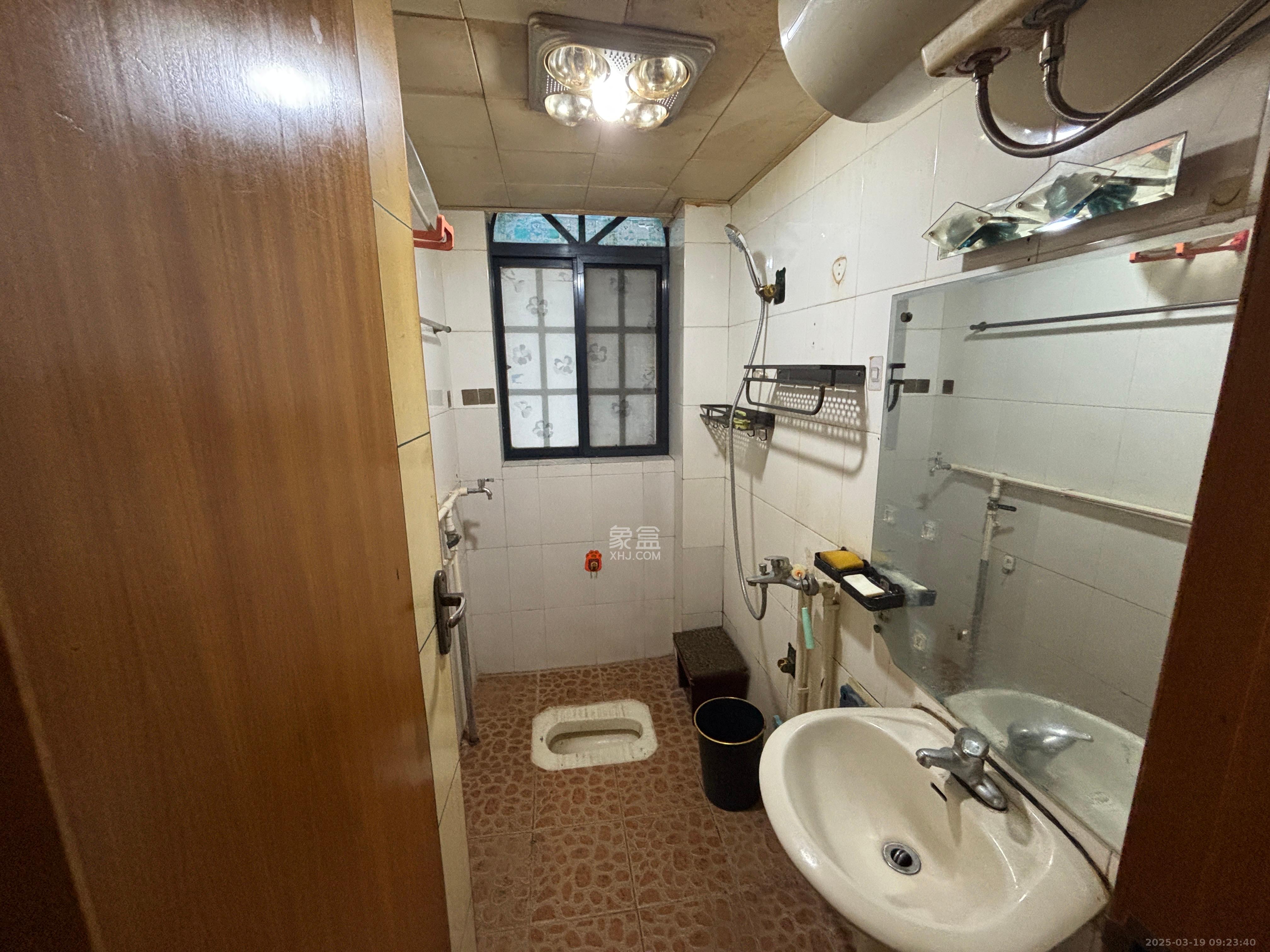 中江锦城  1室1厅1卫    1300.0元/月 中江锦城  1室1厅1卫    1300.0元/月室内图