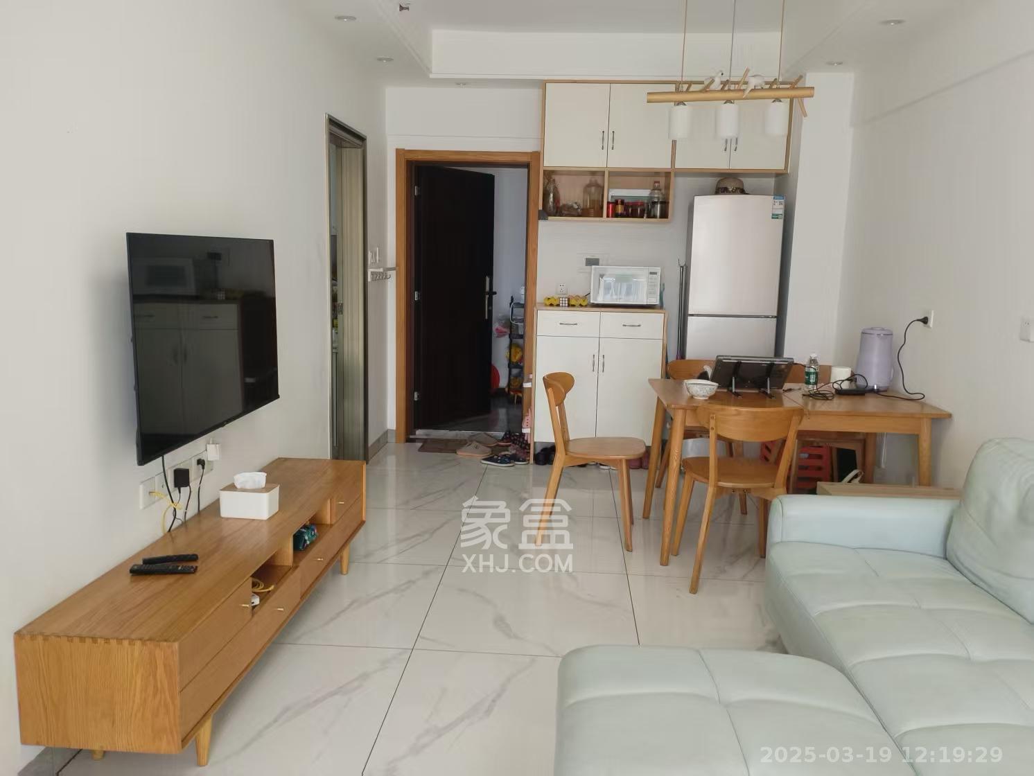 国泰九龙湾 2室2厅1卫 1800.0元/月 国泰九龙湾 2室2厅1卫 1800.0元/月室内图