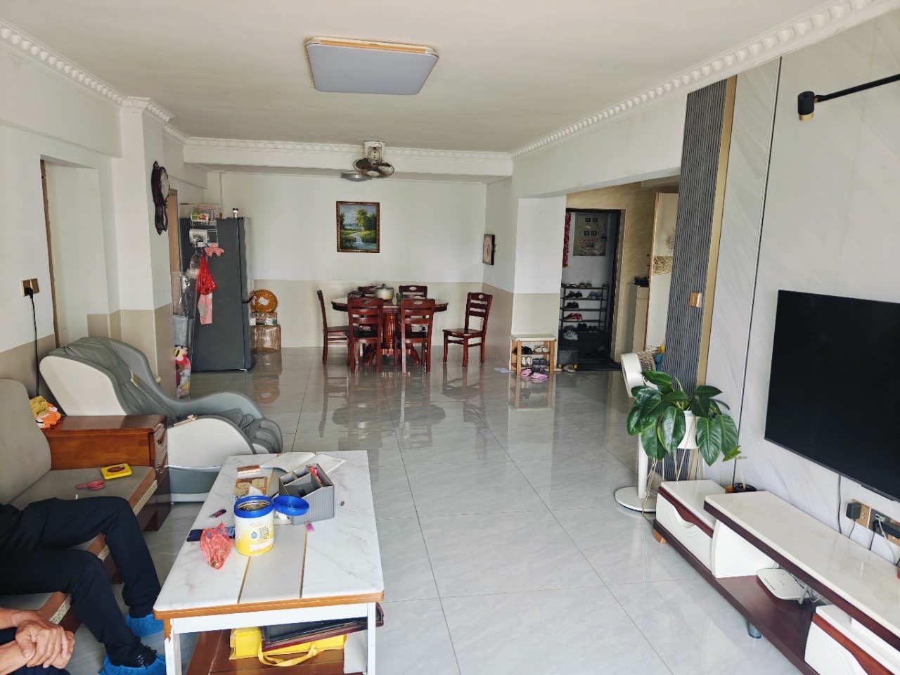 北方万银花园一期  3室2厅2卫    105.0万 北方万银花园一期  3室2厅2卫    105.0万客厅