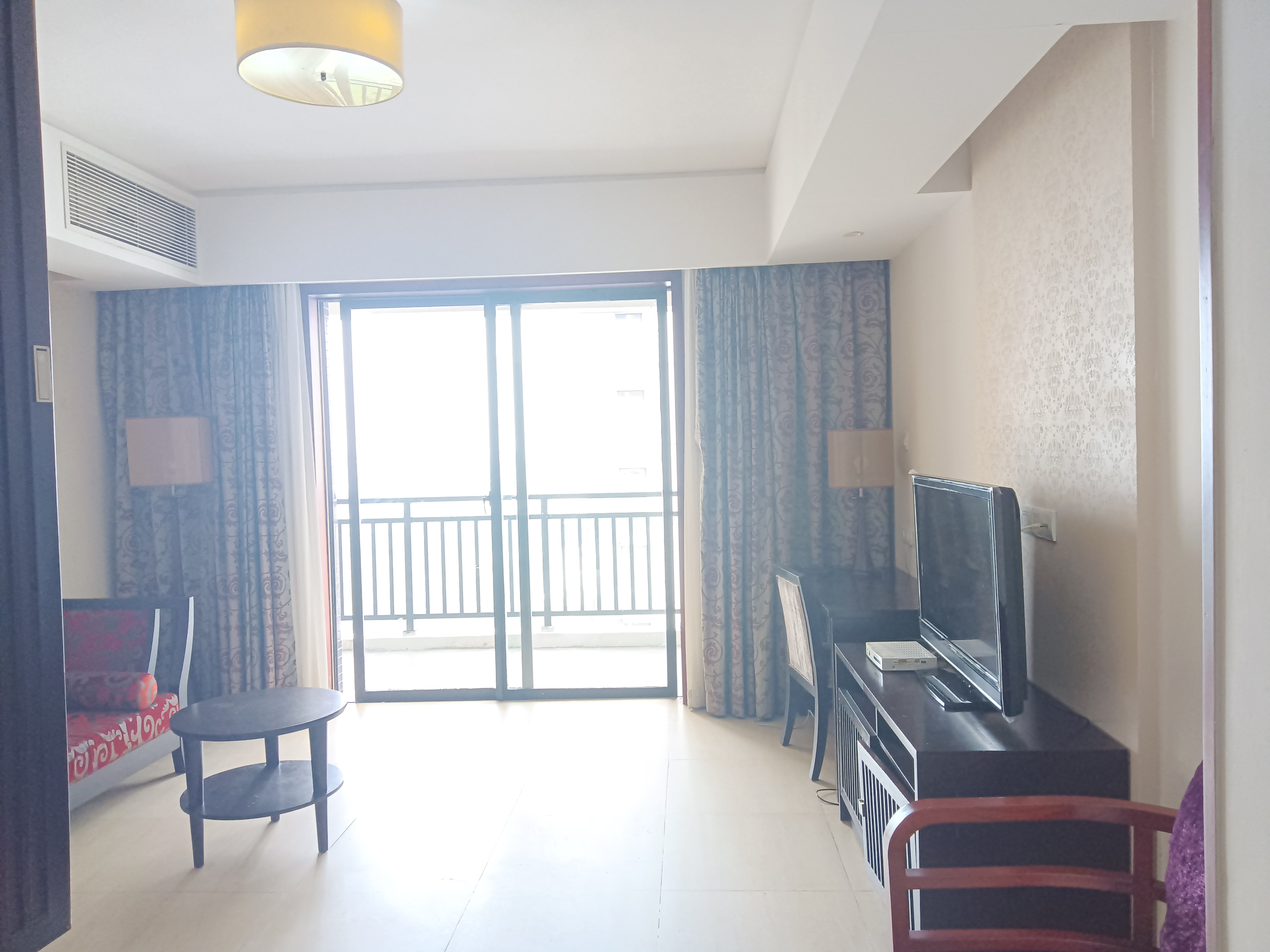 宝华海景 1室1厅1卫 2600.0元/月 宝华海景 1室1厅1卫 2600.0元/月室内图