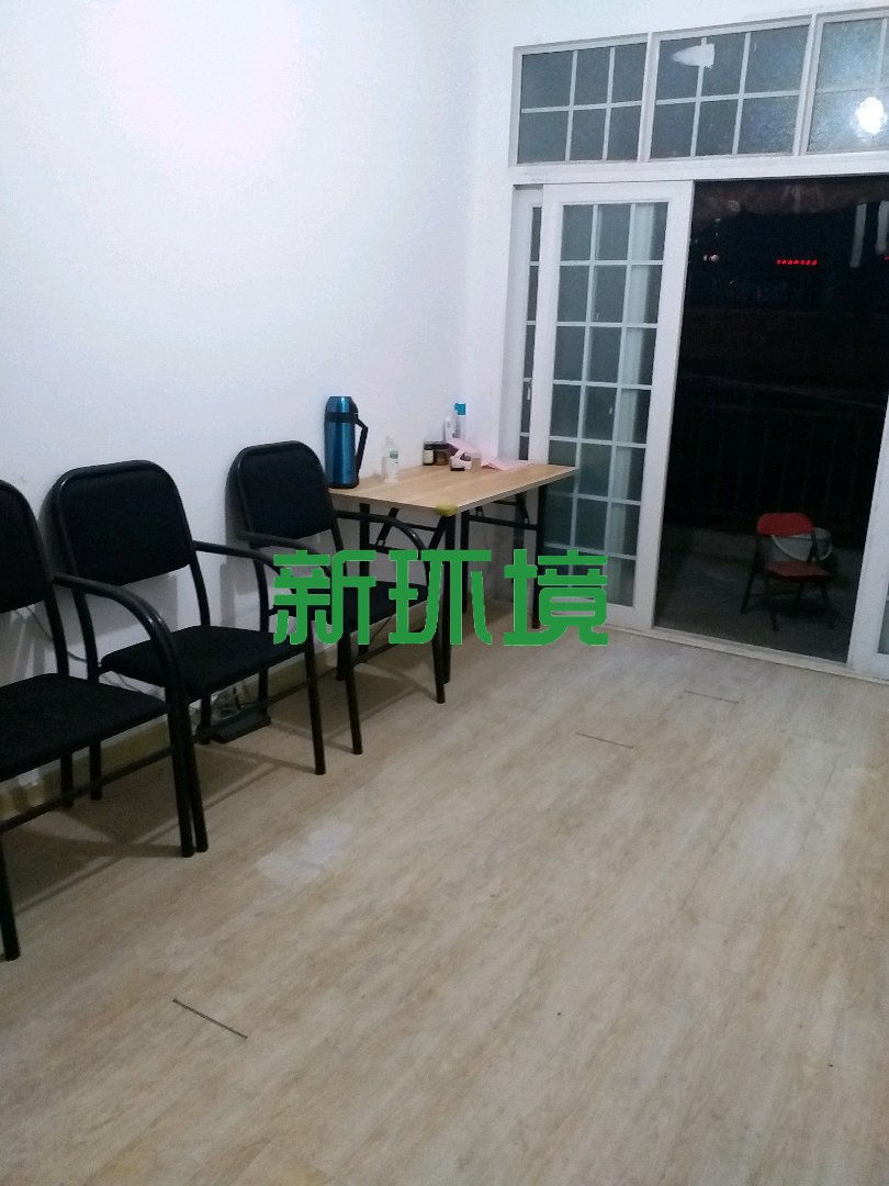 龙城街 3室2厅2卫 1500.0元/月 龙城街 3室2厅2卫 1500.0元/月室内图