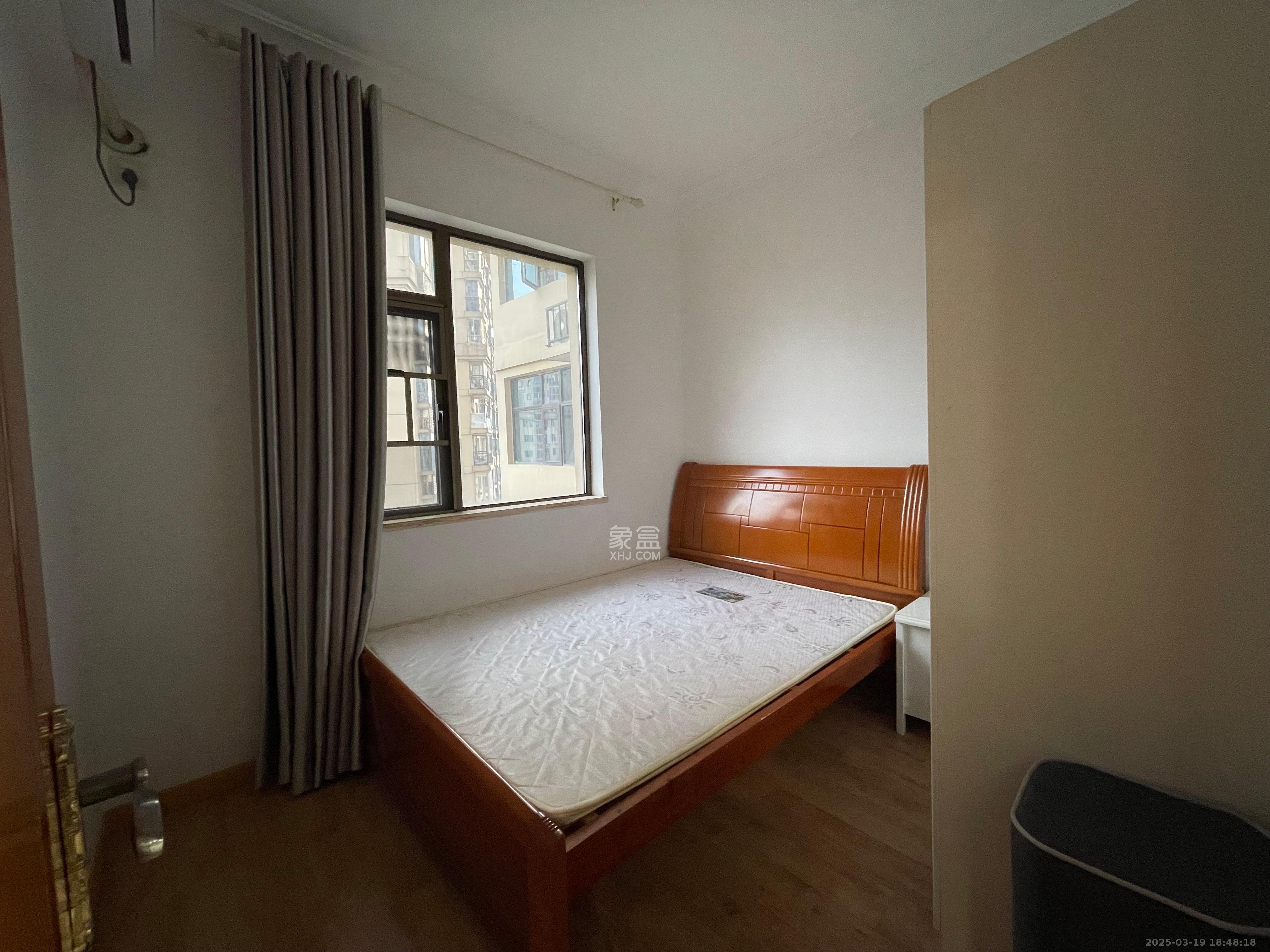 江山帝景哈佛  3室2厅1卫    1900.0元/月 江山帝景哈佛  3室2厅1卫    1900.0元/月室内图