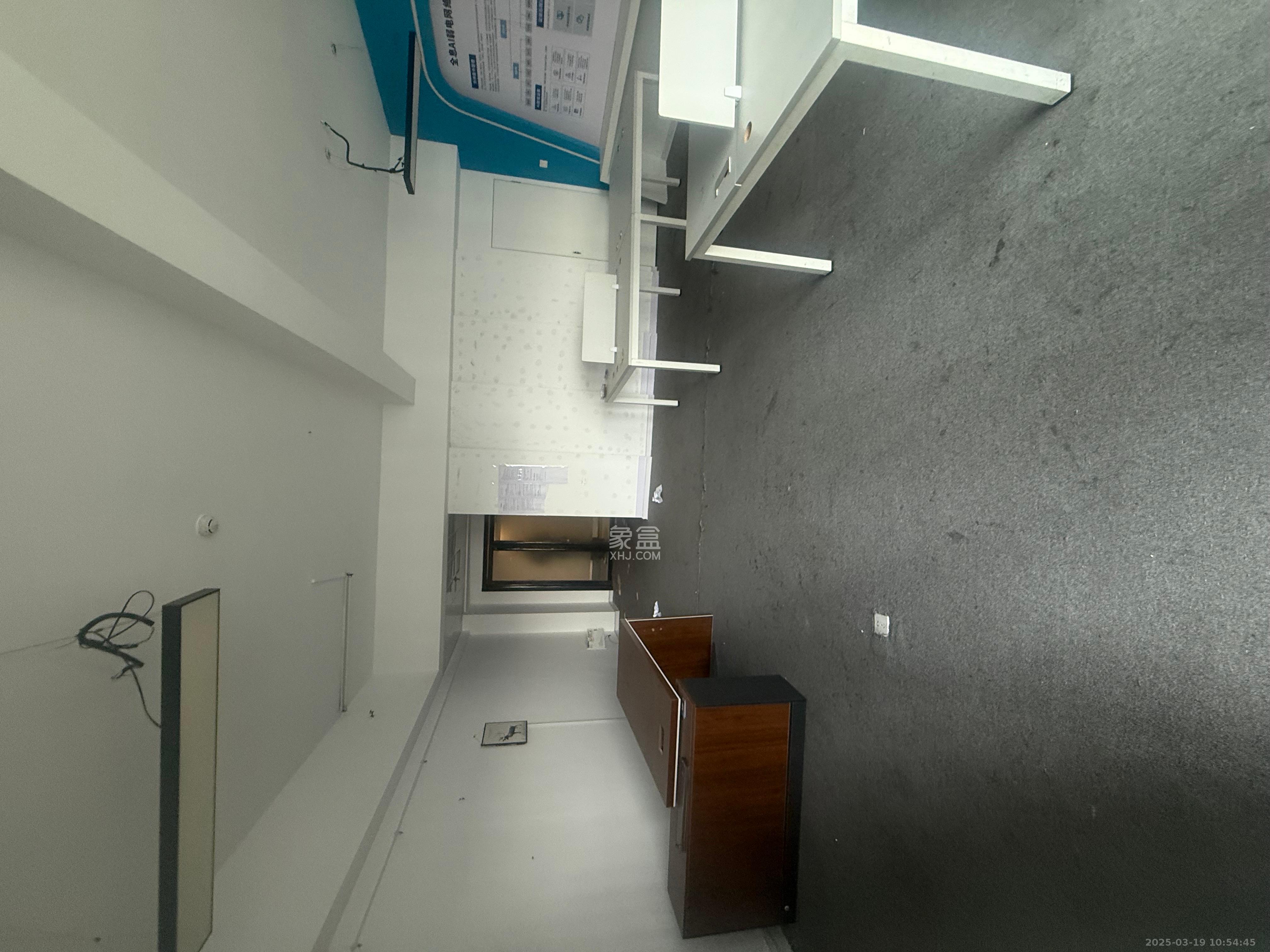 奥克斯广场 1室1厅1卫 4200.0元/月 奥克斯广场 1室1厅1卫 4200.0元/月室内图