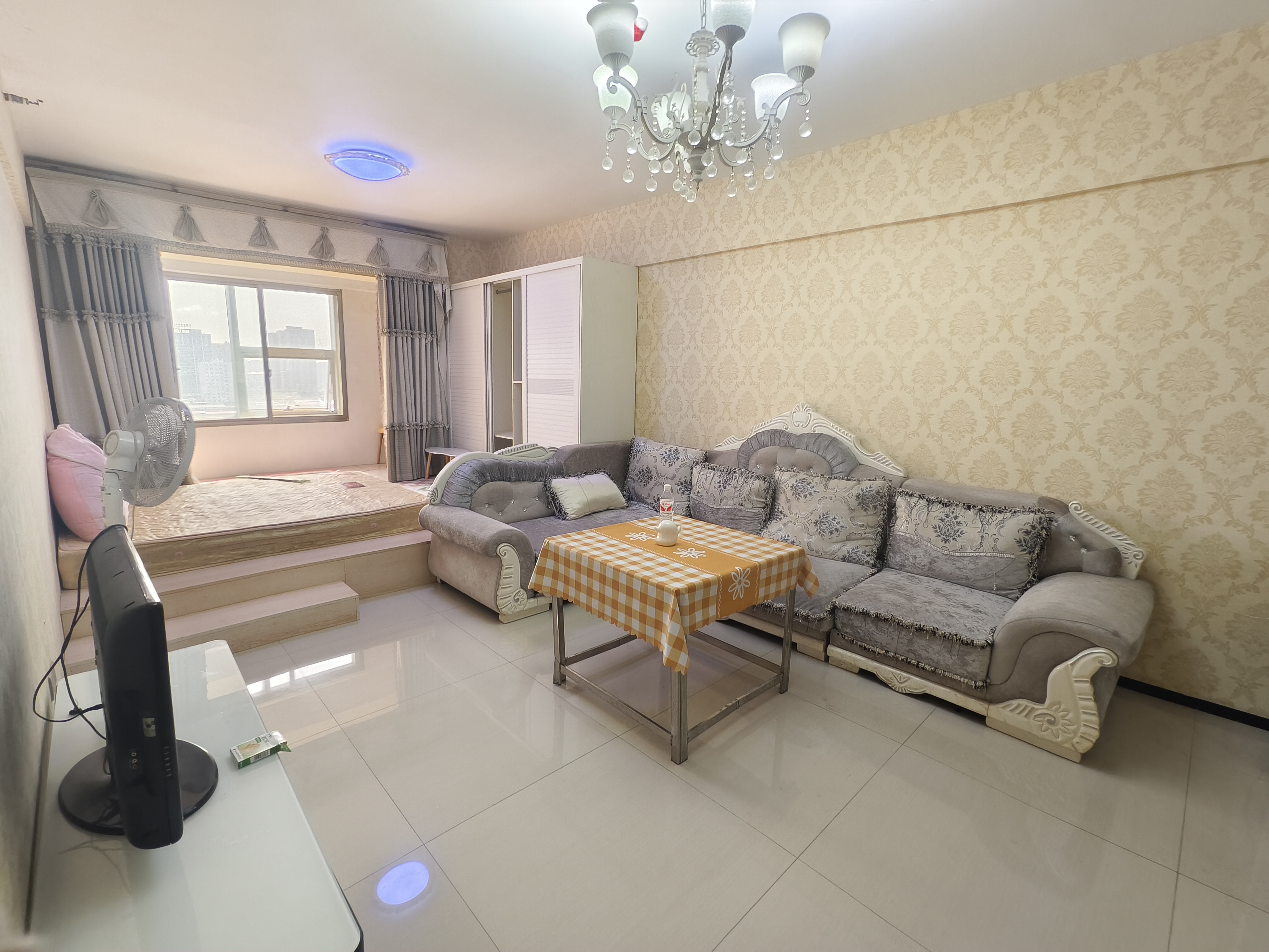 财智公馆大厦(瑞士国际酒店) 1室1厅0卫 1000.0元/月 财智公馆大厦(瑞士国际酒店) 1室1厅0卫 1000.0元/月室内图