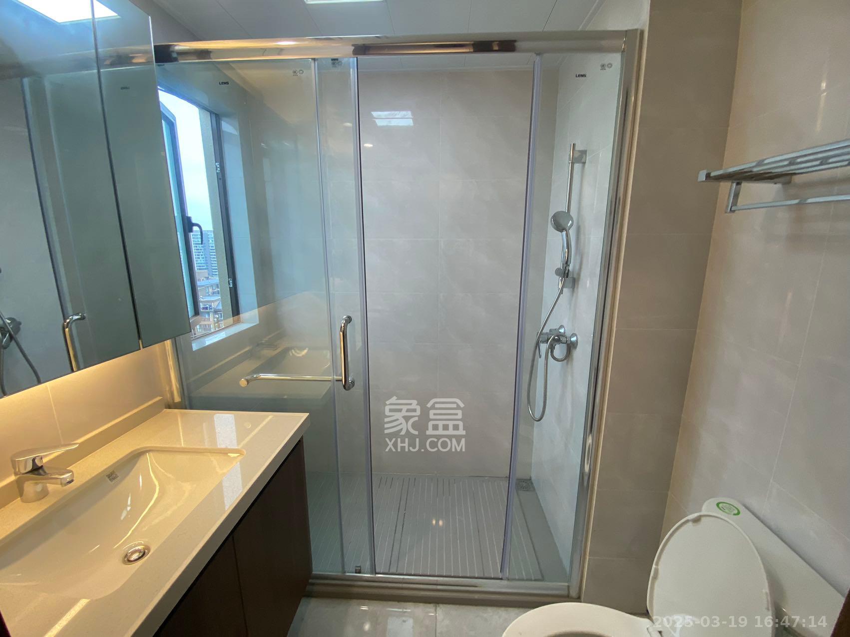 弘阳昕悦府  3室2厅1卫   3600.00元/月室内图