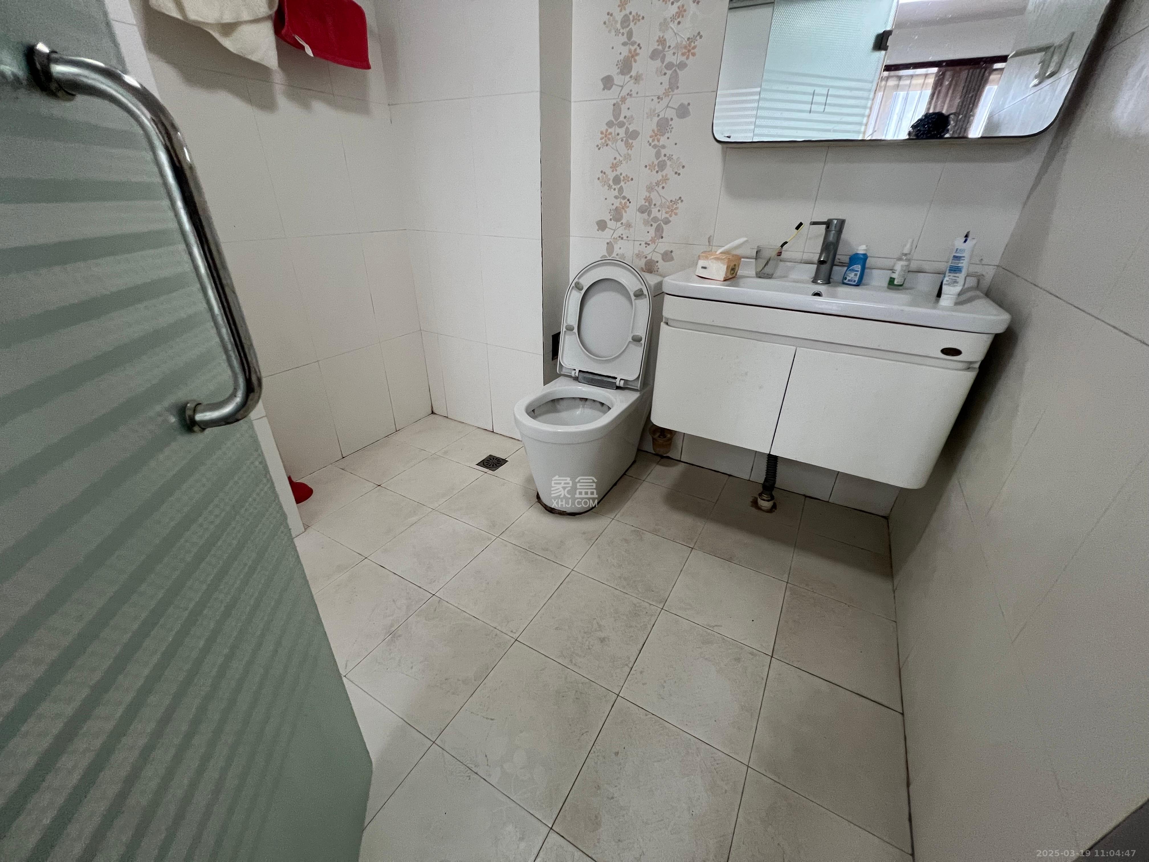 东来苑 4室2厅2卫 3700.0元/月 东来苑 4室2厅2卫 3700.0元/月室内图