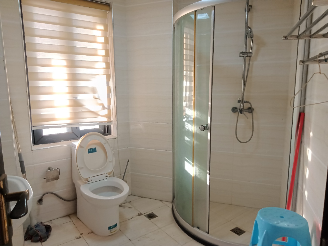 宝华海景 3室2厅2卫 4500.0元/月 宝华海景 3室2厅2卫 4500.0元/月室内图