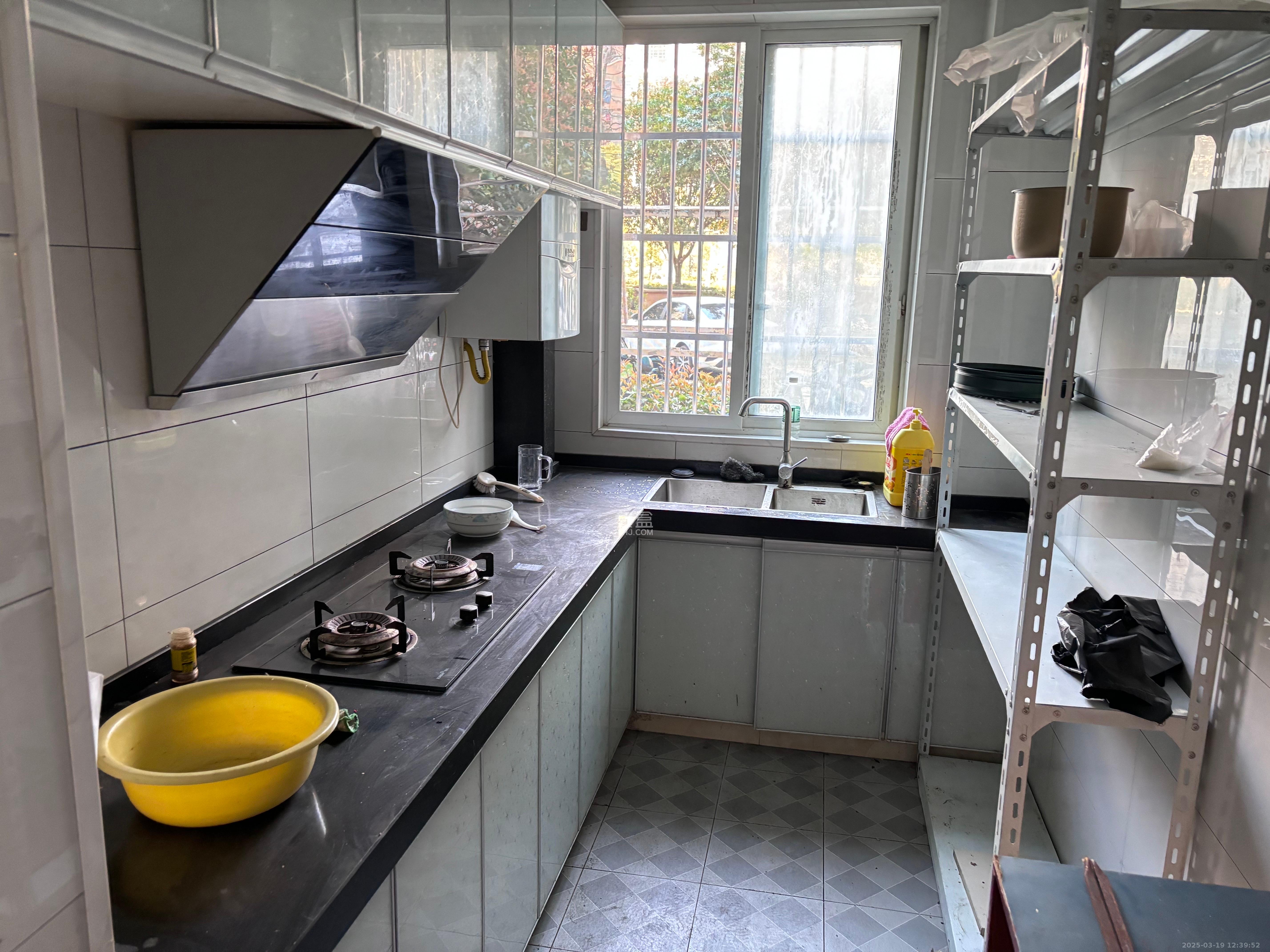 和润园一、二期 2室1厅1卫 2800.0元/月 和润园一、二期 2室1厅1卫 2800.0元/月室内图