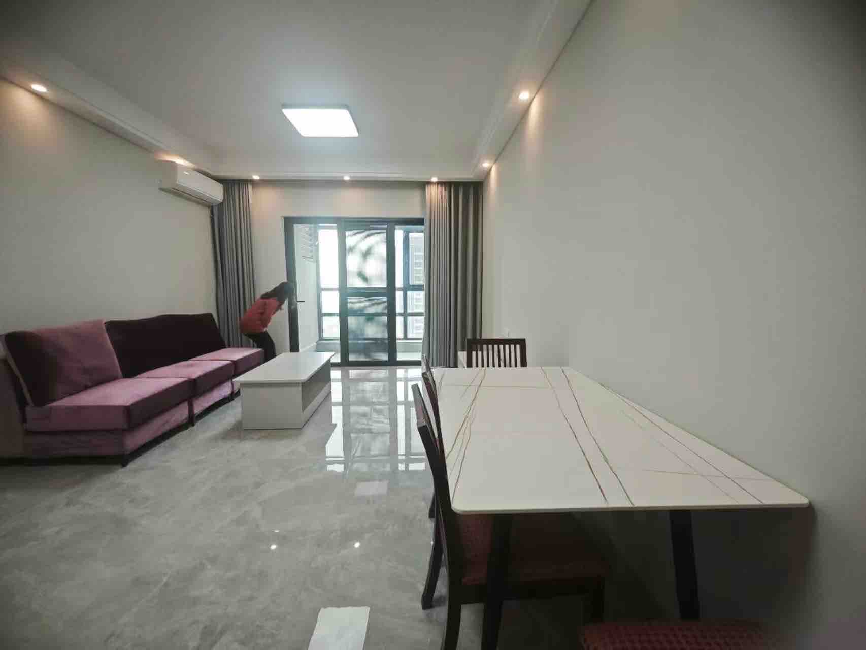 华润中心  2室1厅1卫    4500.0元/月 华润中心  2室1厅1卫    4500.0元/月室内图