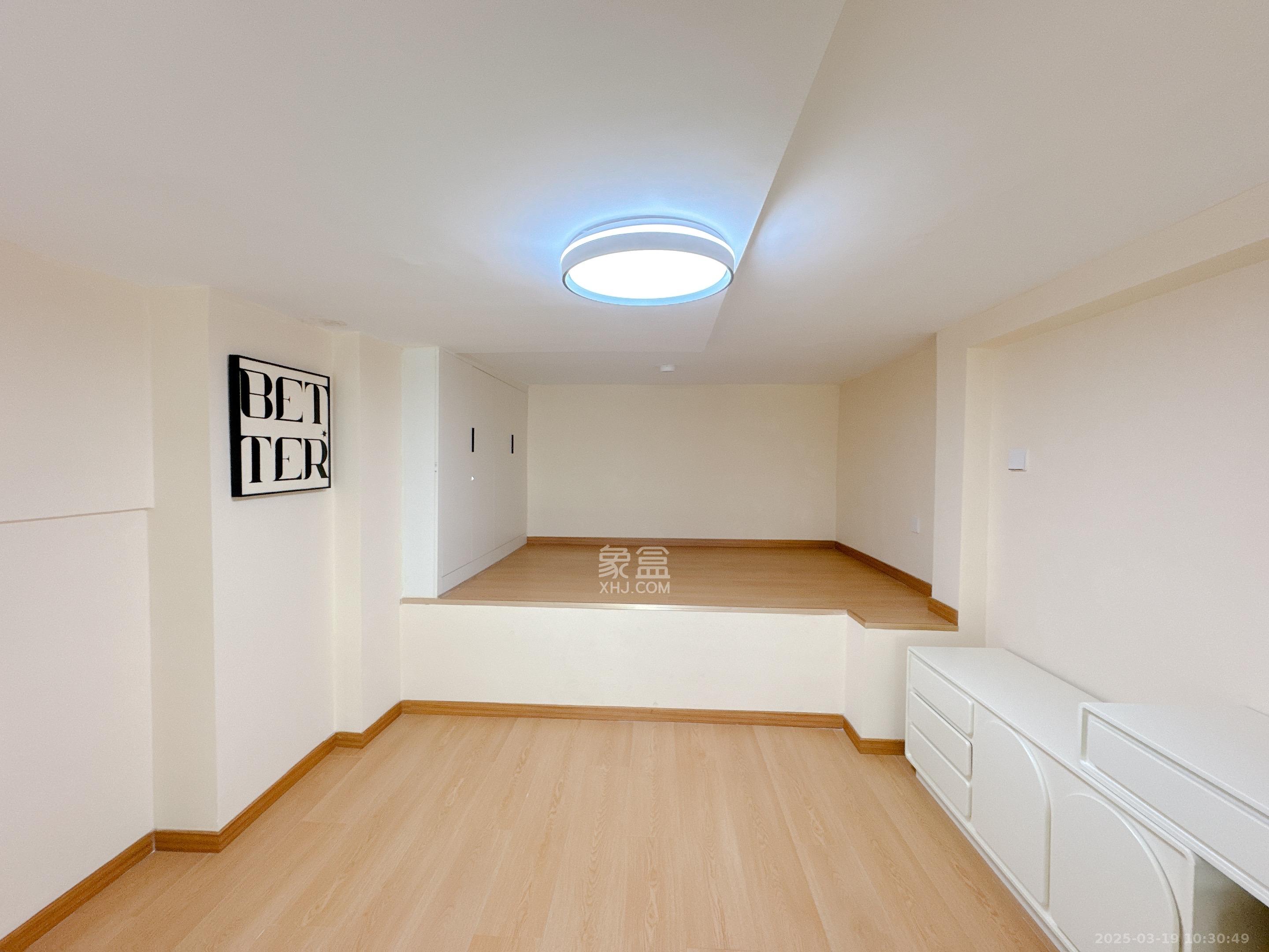 复地滨江金融中心  2室1厅1卫    2800.0元/月 复地滨江金融中心  2室1厅1卫    2800.0元/月室内图