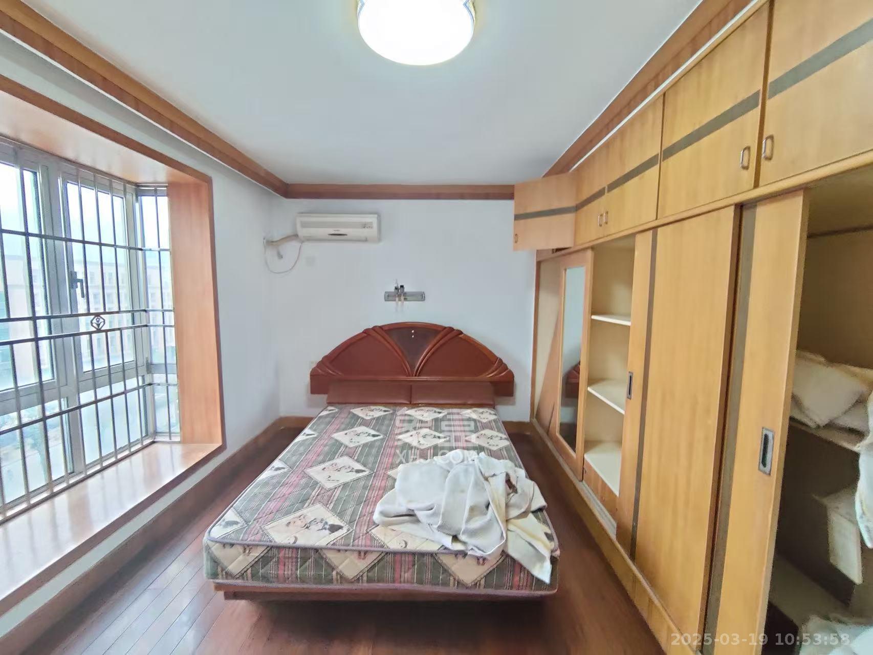 雄?；▓@  4室2廳2衛(wèi)   3400.00元/月室內(nèi)圖