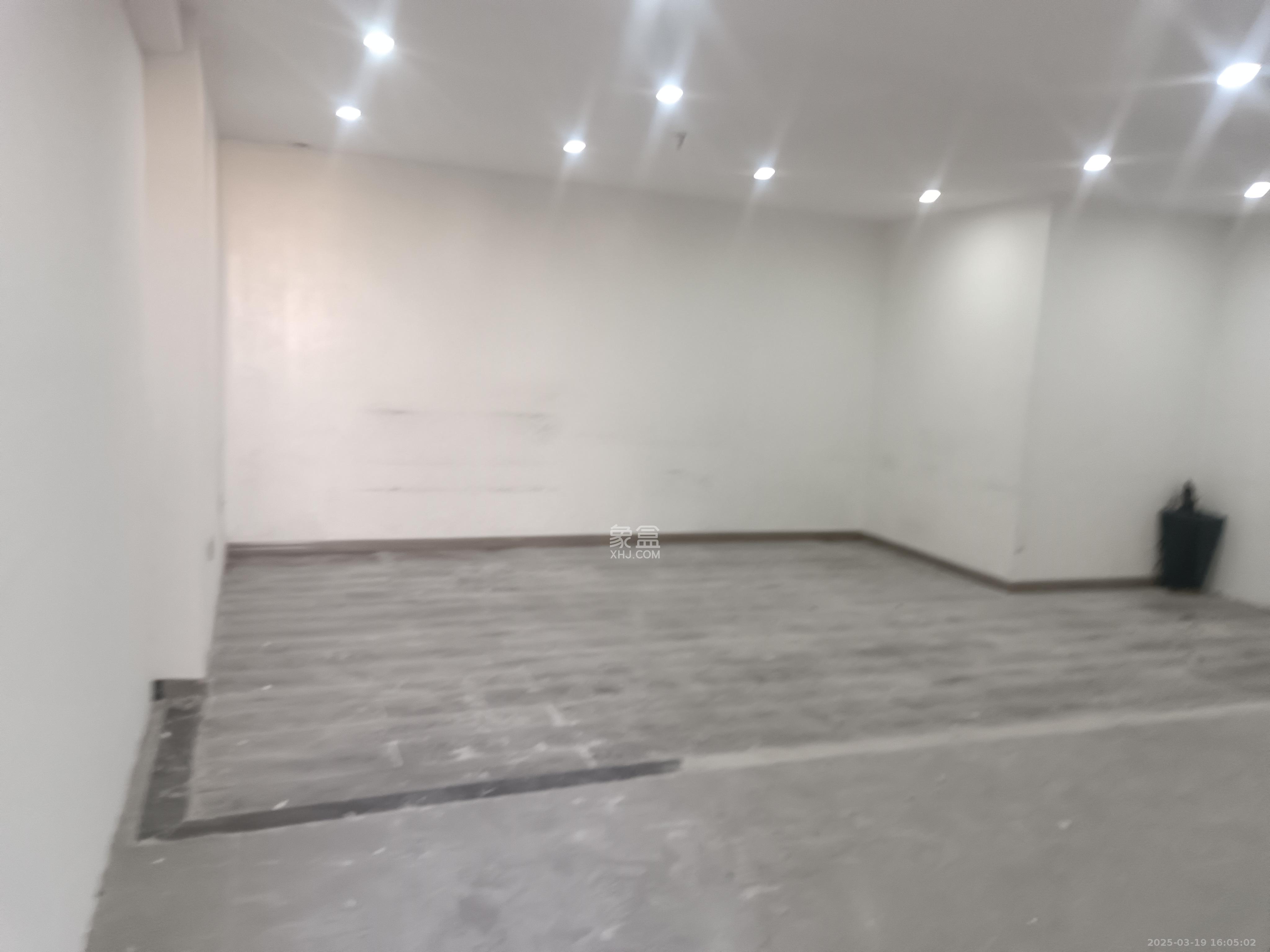 摩天一号 2室1厅1卫 2000.0元/月 摩天一号 2室1厅1卫 2000.0元/月室内图