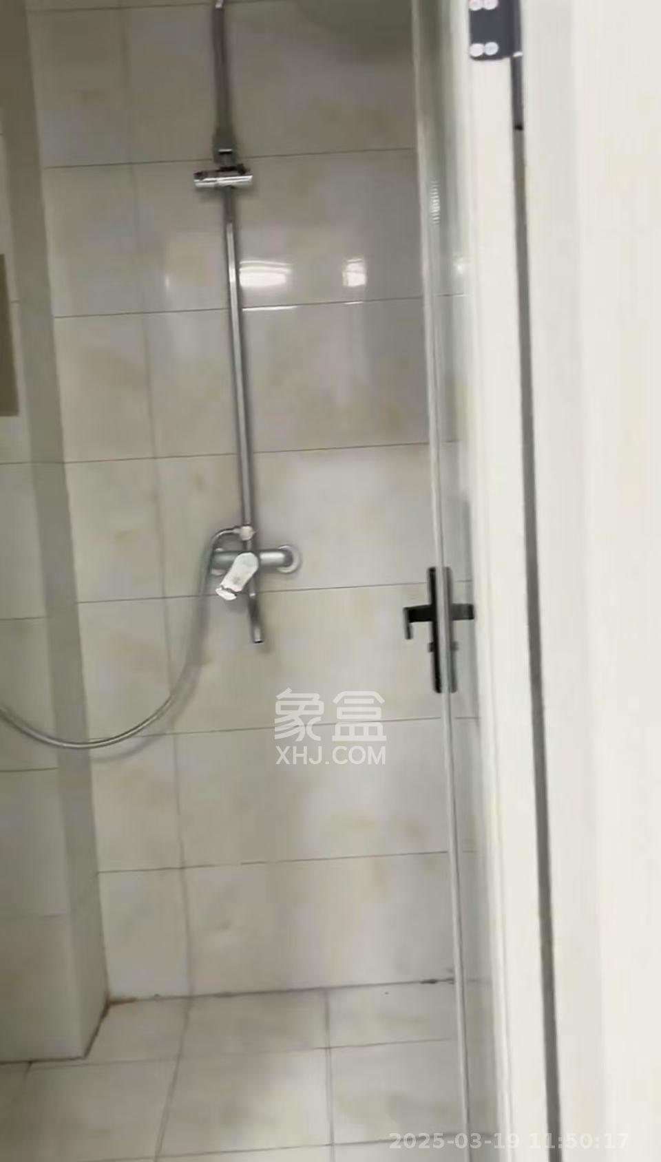 博林云栖  1室1厅1卫    1850.0元/月室内图