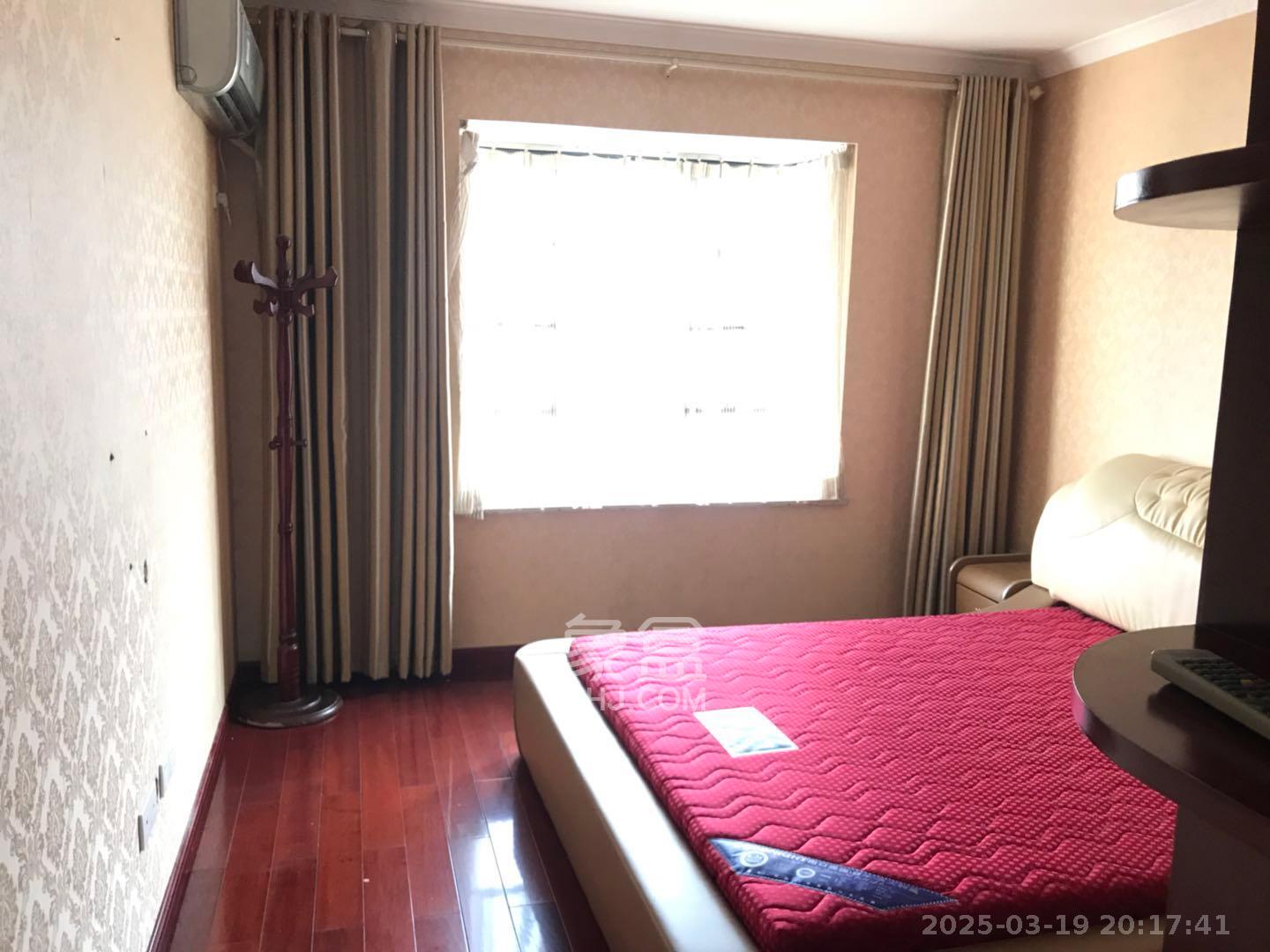 三江花中城 3室2厅2卫 3000.0元/月 三江花中城 3室2厅2卫 3000.0元/月室内图