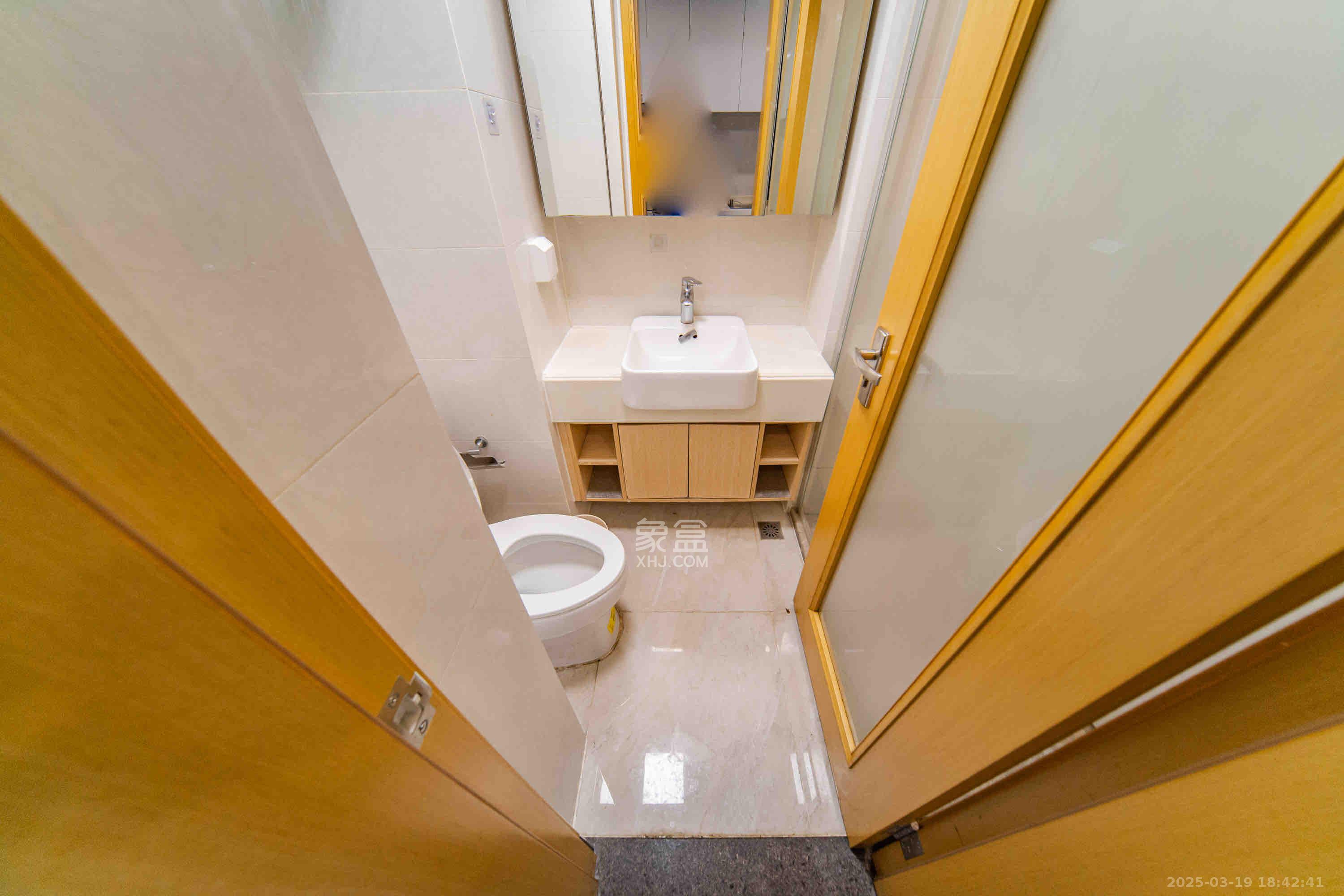 中海国际二期 1室1厅1卫 1300.0元/月 中海国际二期 1室1厅1卫 1300.0元/月室内图