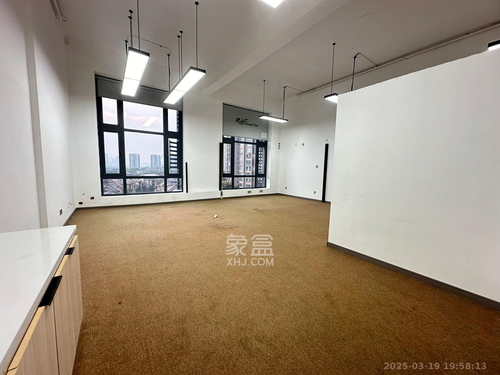 藏珑湖上公馆 1室0厅0卫 2500.0元/月 藏珑湖上公馆 1室0厅0卫 2500.0元/月户型图