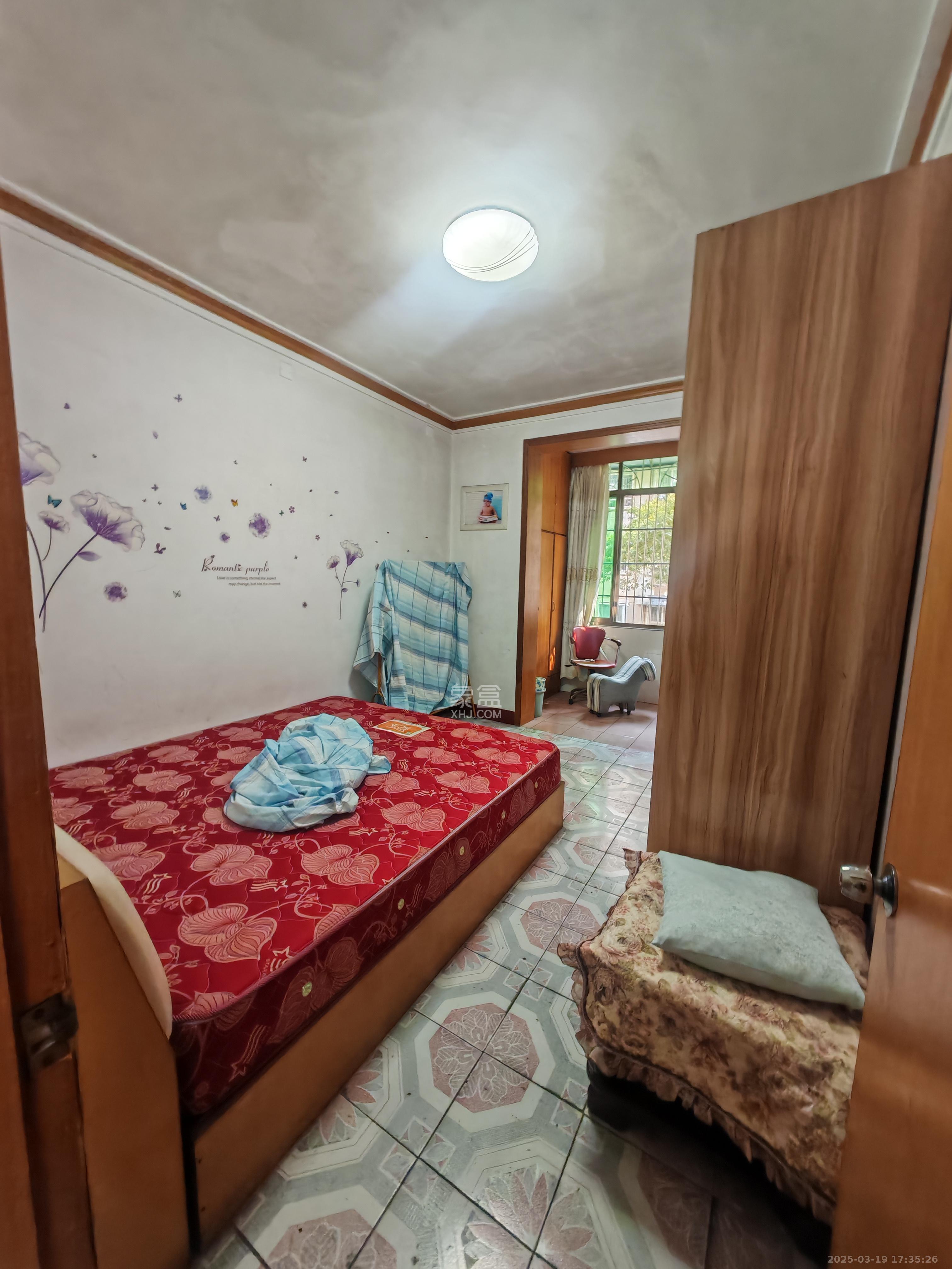 红花坡轻工设计院(轻安宿舍)  2室1厅1卫    1600.0元/月 红花坡轻工设计院(轻安宿舍)  2室1厅1卫    1600.0元/月室内图