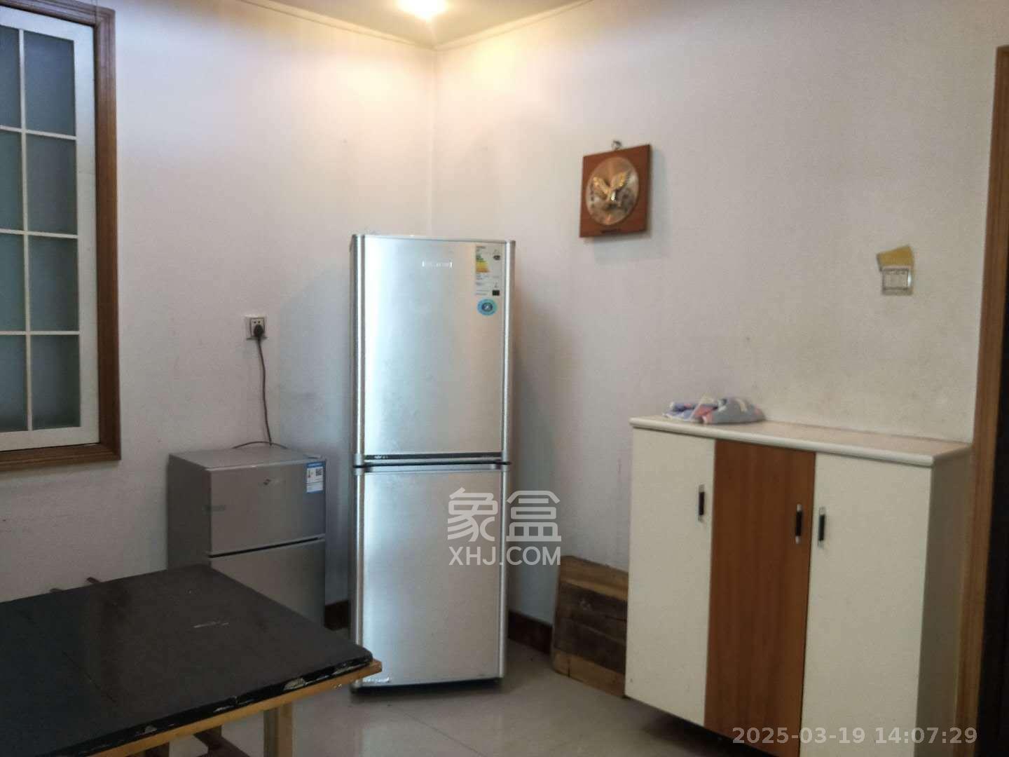 海东青大厦  2室2厅1卫   2800.00元/月室内图