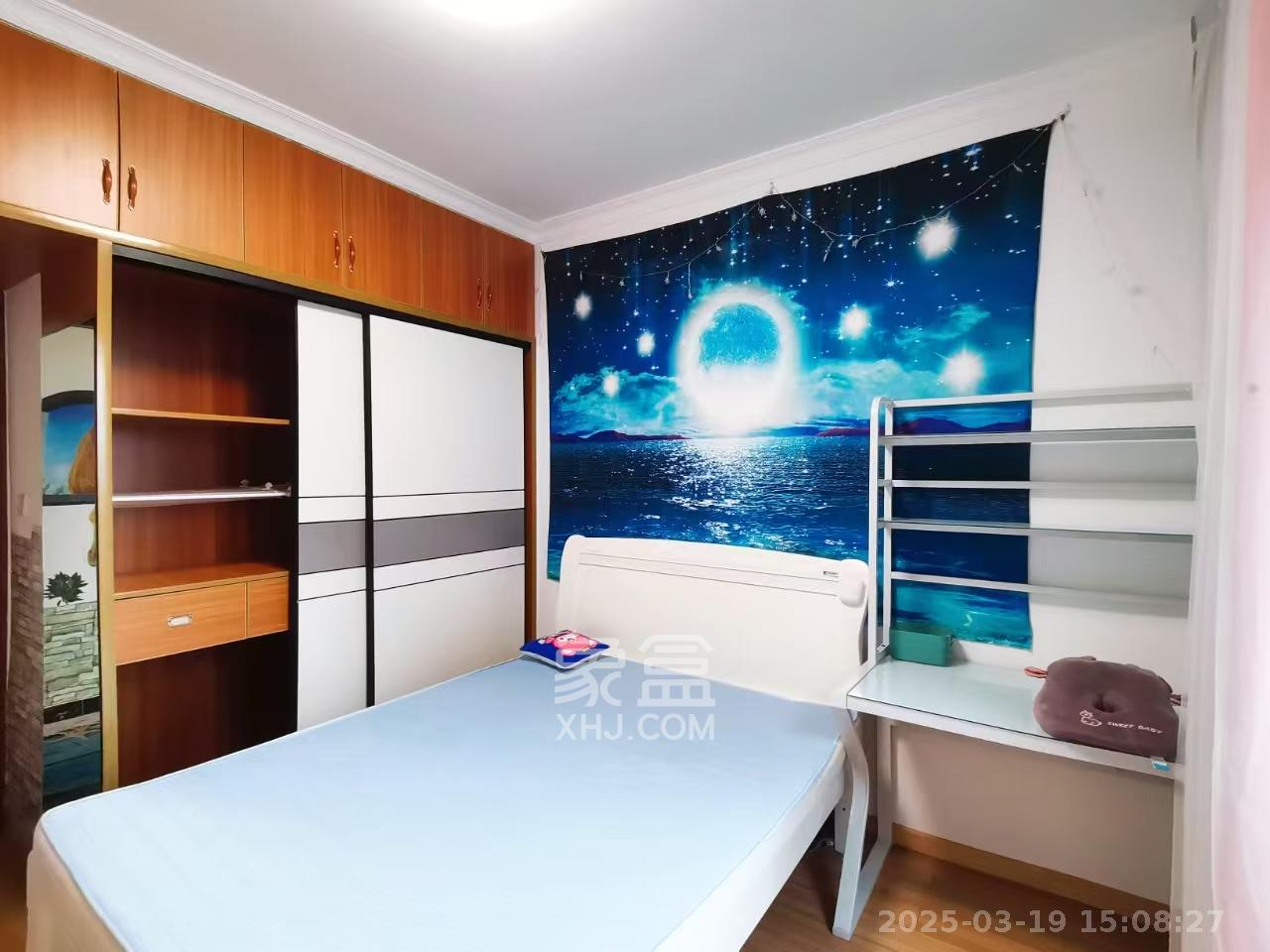 卓越蔚蓝城邦  3室2厅1卫   2300.00元/月室内图