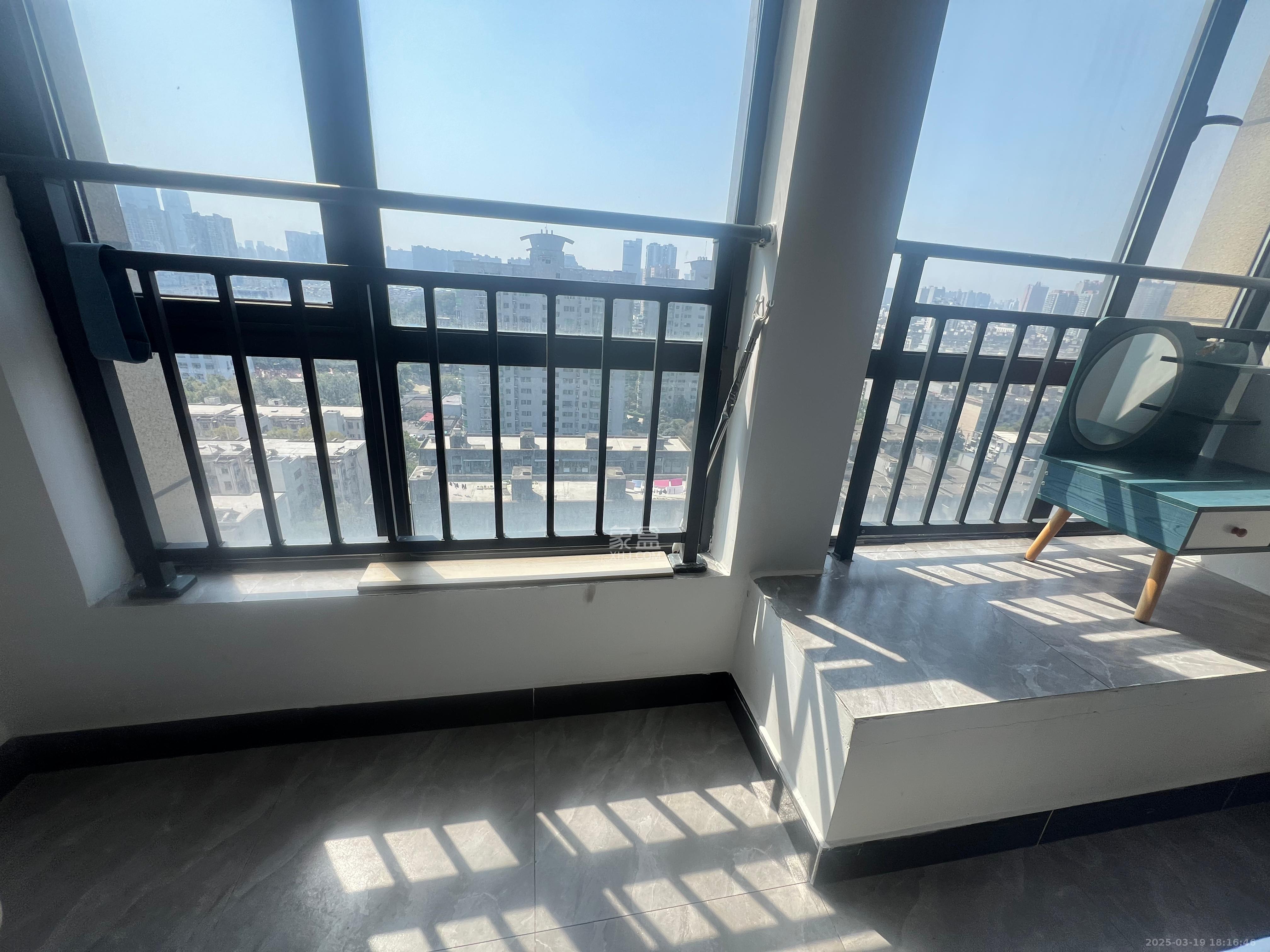 长城万悦汇  1室1厅1卫    1500.0元/月 长城万悦汇  1室1厅1卫    1500.0元/月室内图