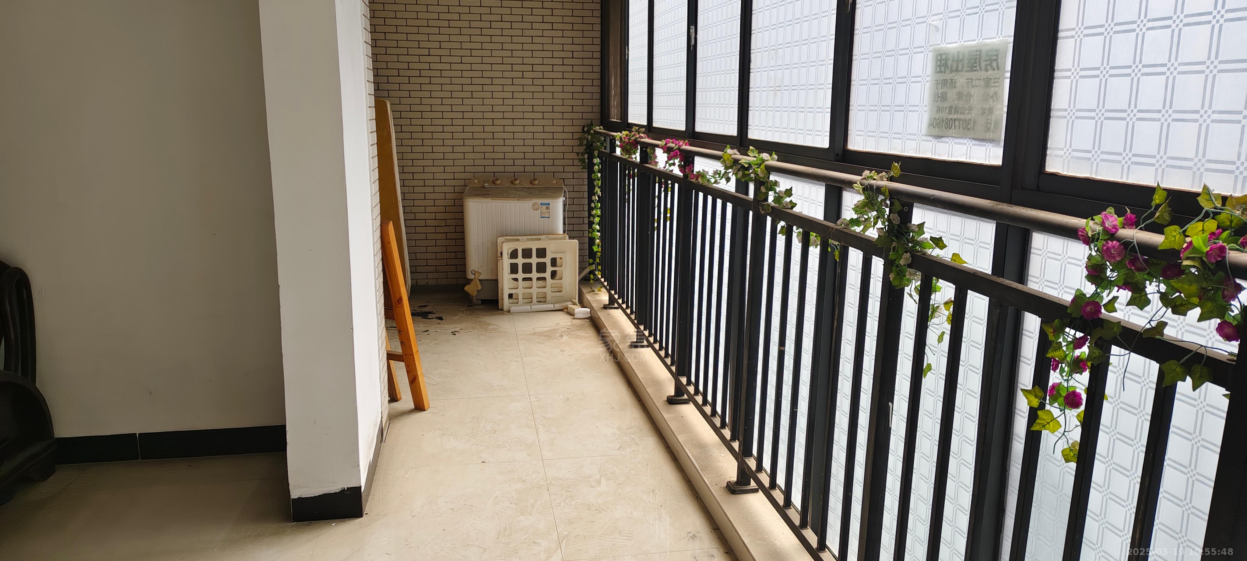 云山诗意 1室2厅1卫 1300.0元/月 云山诗意 1室2厅1卫 1300.0元/月室内图