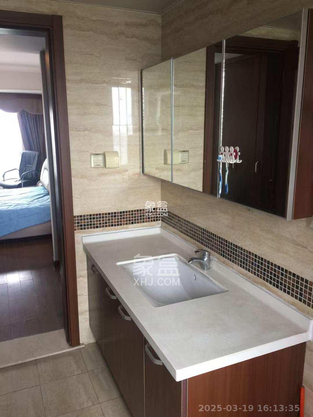 万科金域华府二期 3室2厅2卫 3000.0元/月 万科金域华府二期 3室2厅2卫 3000.0元/月室内图