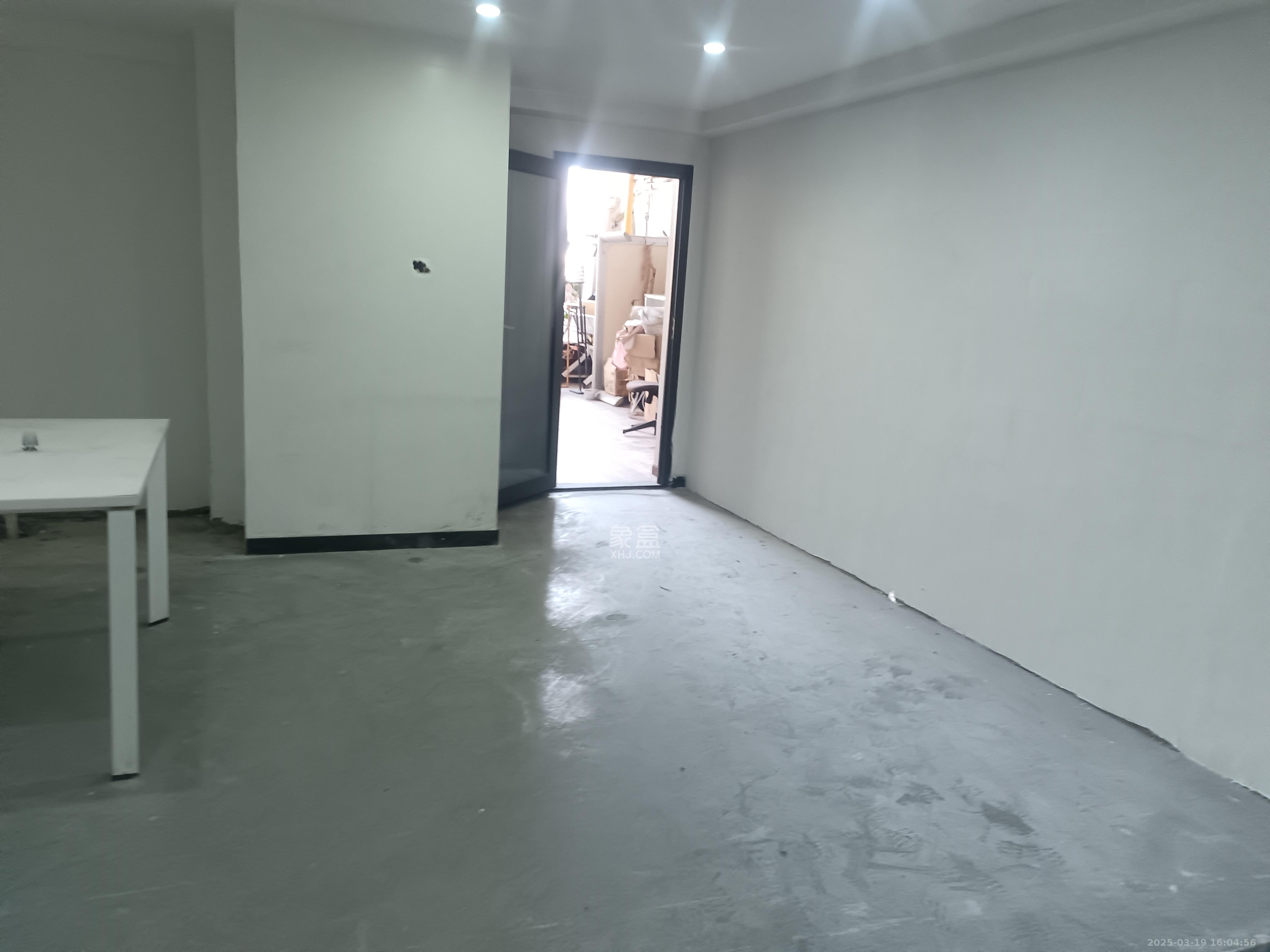 摩天一号 2室1厅1卫 2000.0元/月 摩天一号 2室1厅1卫 2000.0元/月室内图