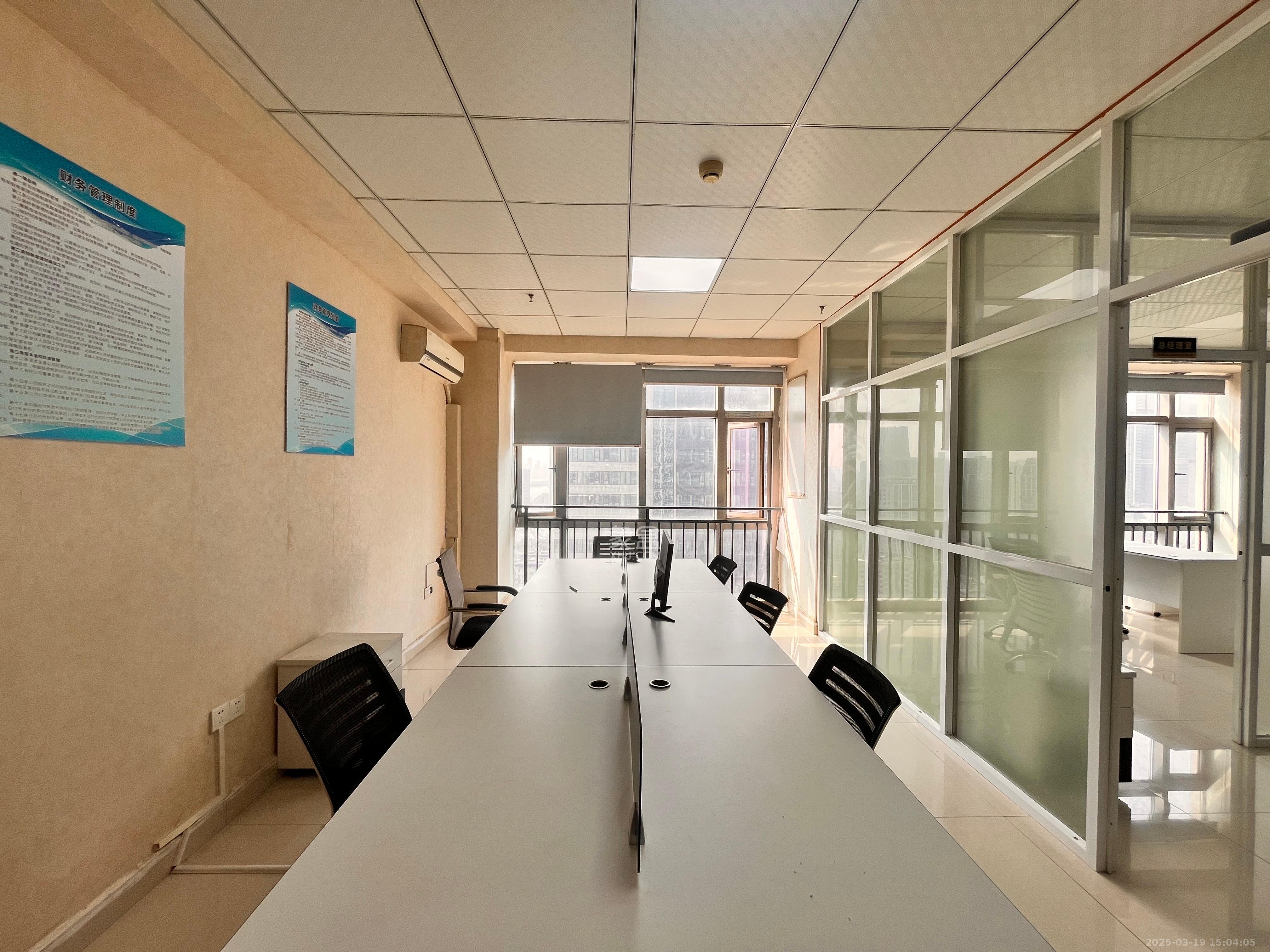 奥克斯广场 2室1厅1卫 4800.0元/月 奥克斯广场 2室1厅1卫 4800.0元/月室内图