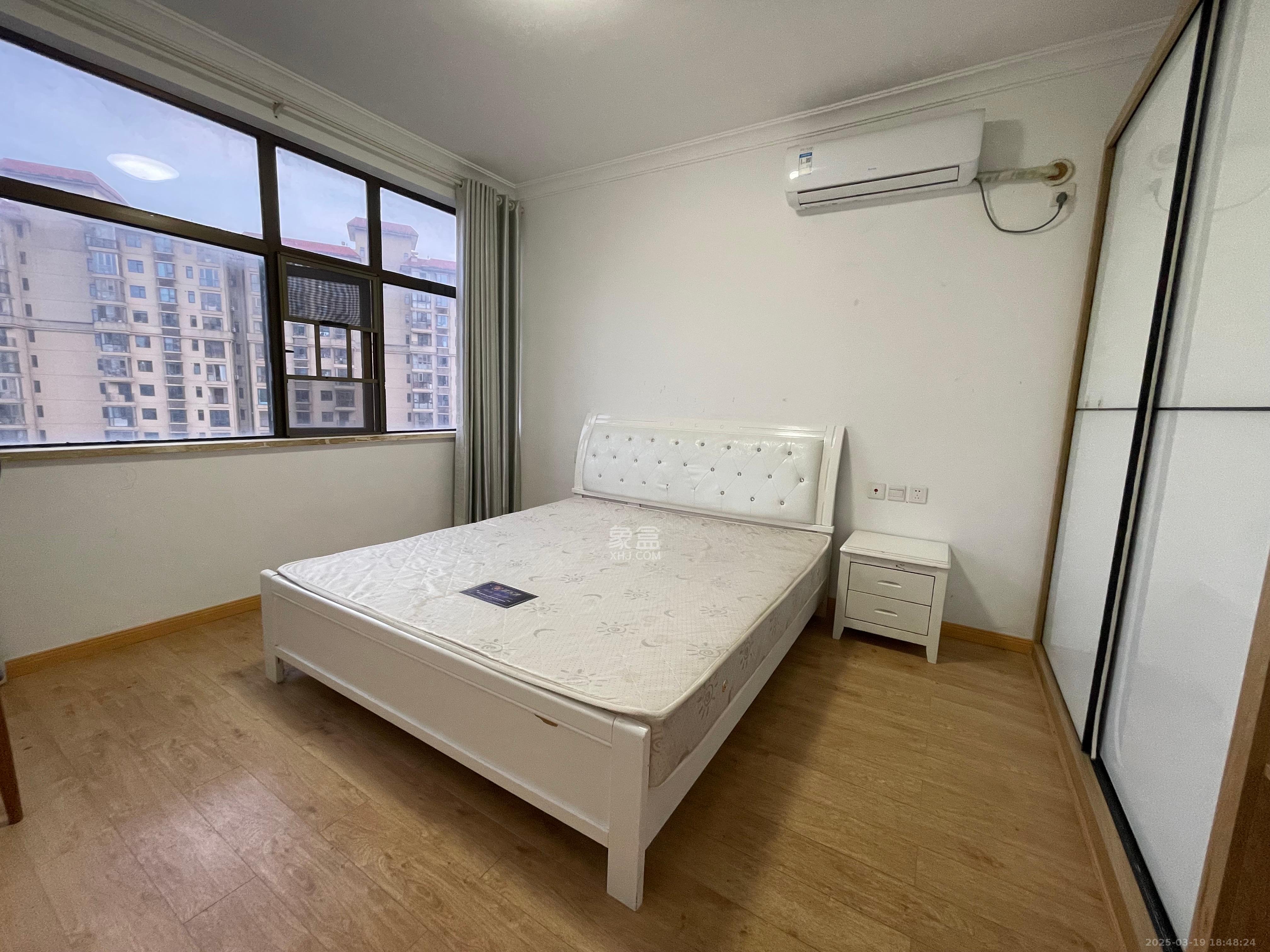 江山帝景哈佛  3室2厅1卫    1900.0元/月 江山帝景哈佛  3室2厅1卫    1900.0元/月室内图